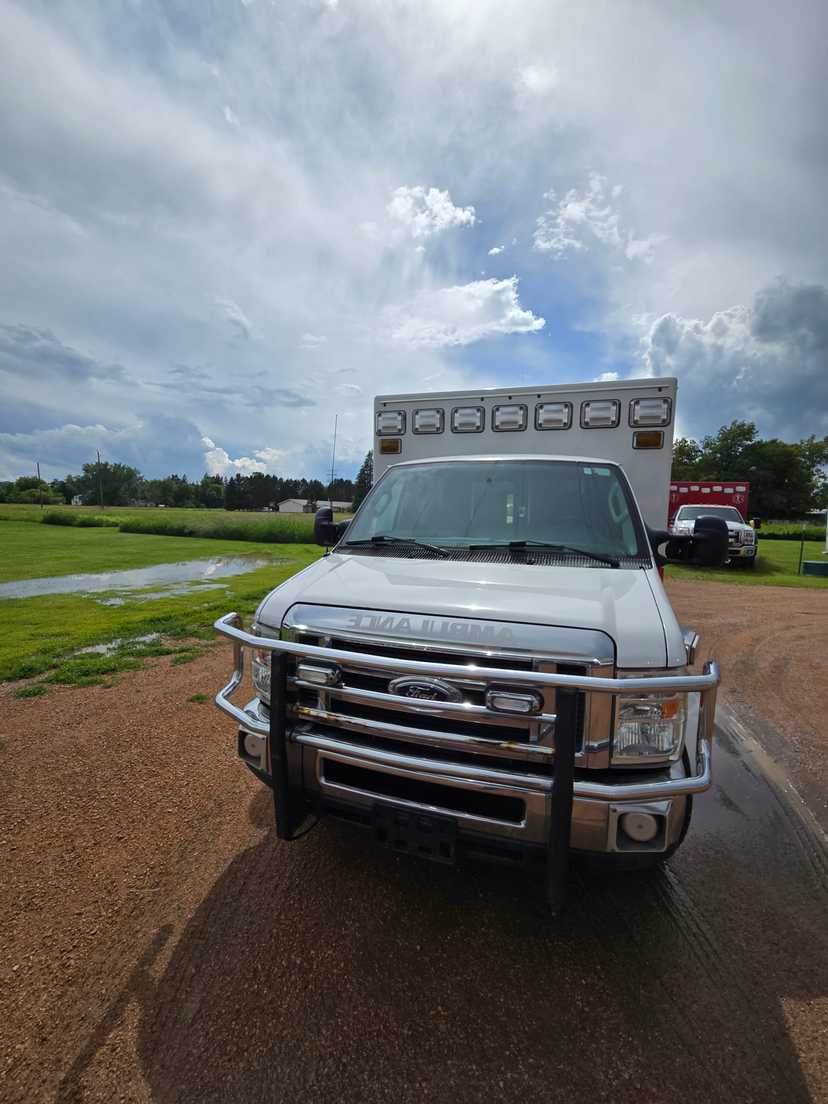 2010 Road Rescue Ford Type III Ambulance — photo 4