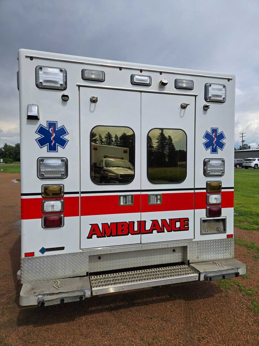 2010 Road Rescue Ford Type III Ambulance — photo 2