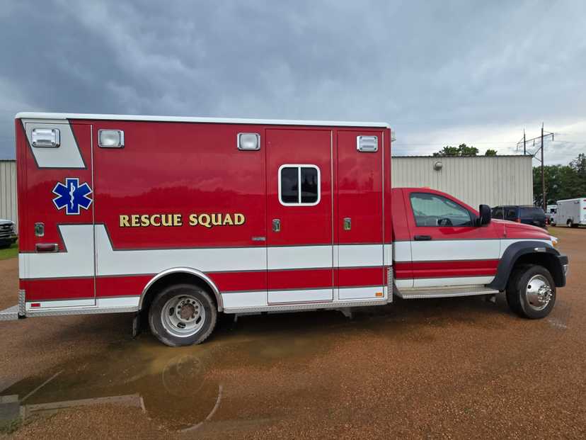 2010 Horton Ram Type I Ambulance — photo 3