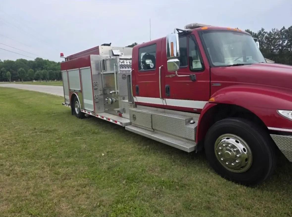 2007 International Rosenbauer Pumper Tanker - image 1
