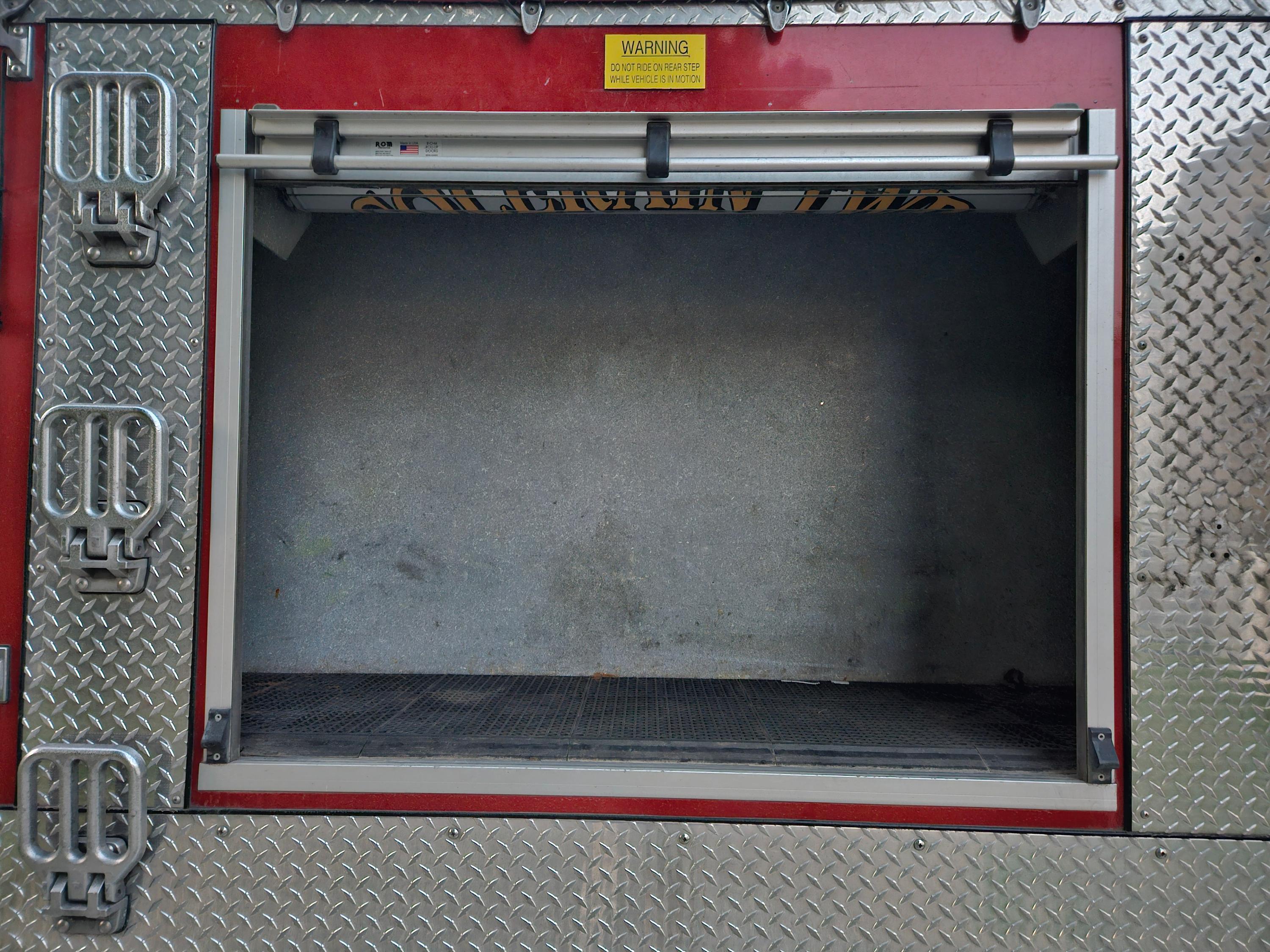 2006 GMC Pumper - image 11