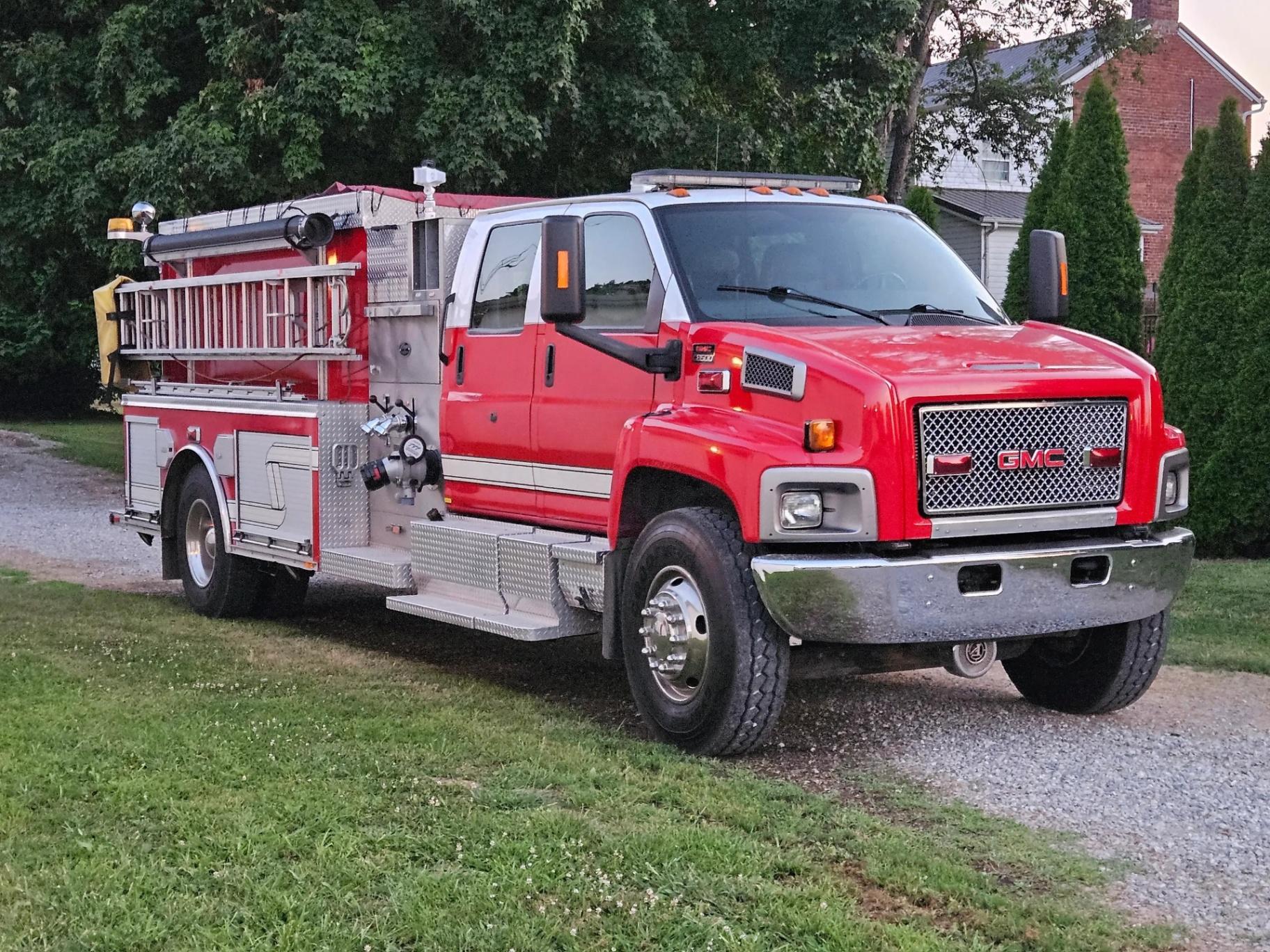 2006 GMC Pumper - image 1
