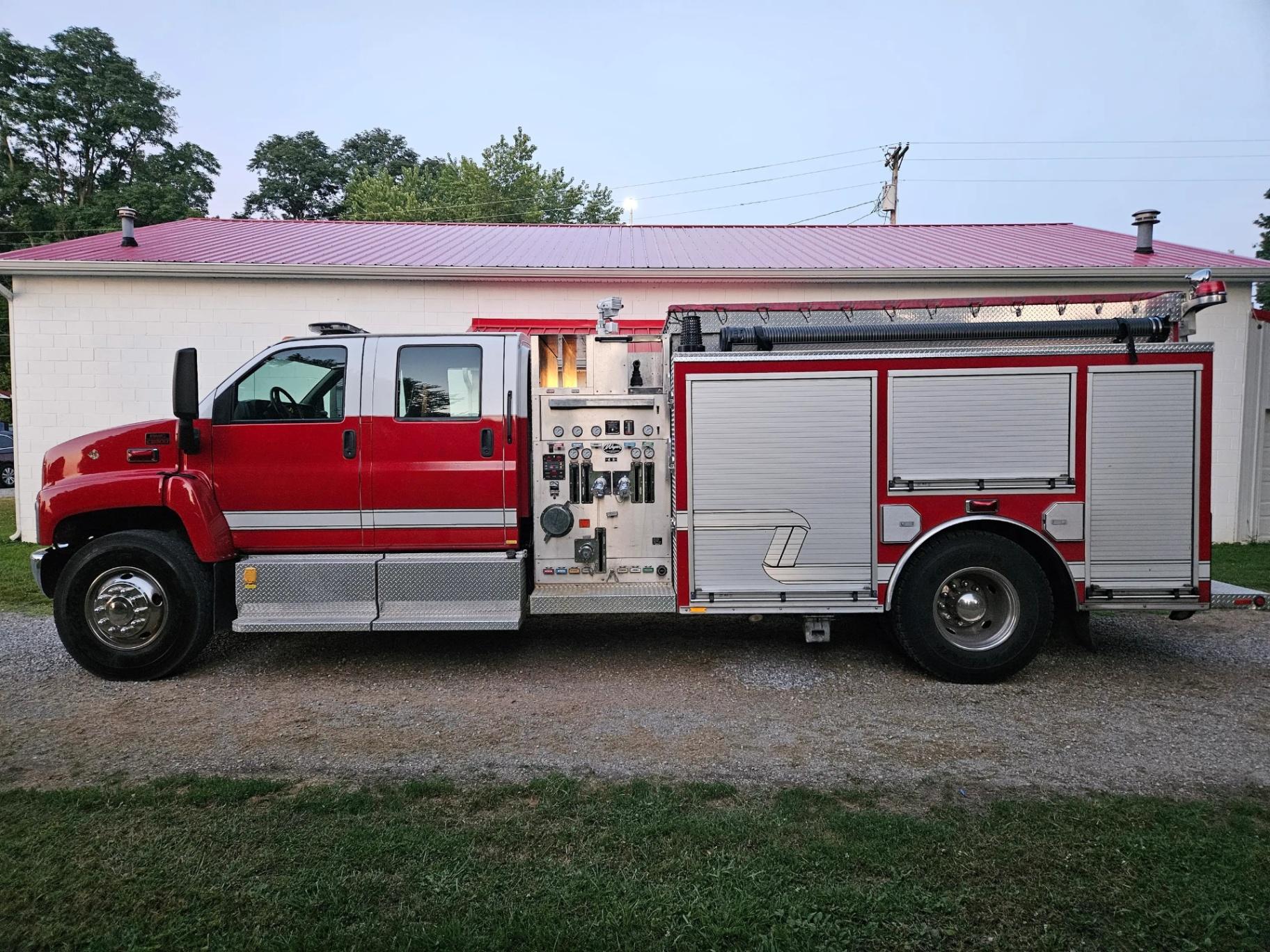 2006 GMC Pumper - image 4