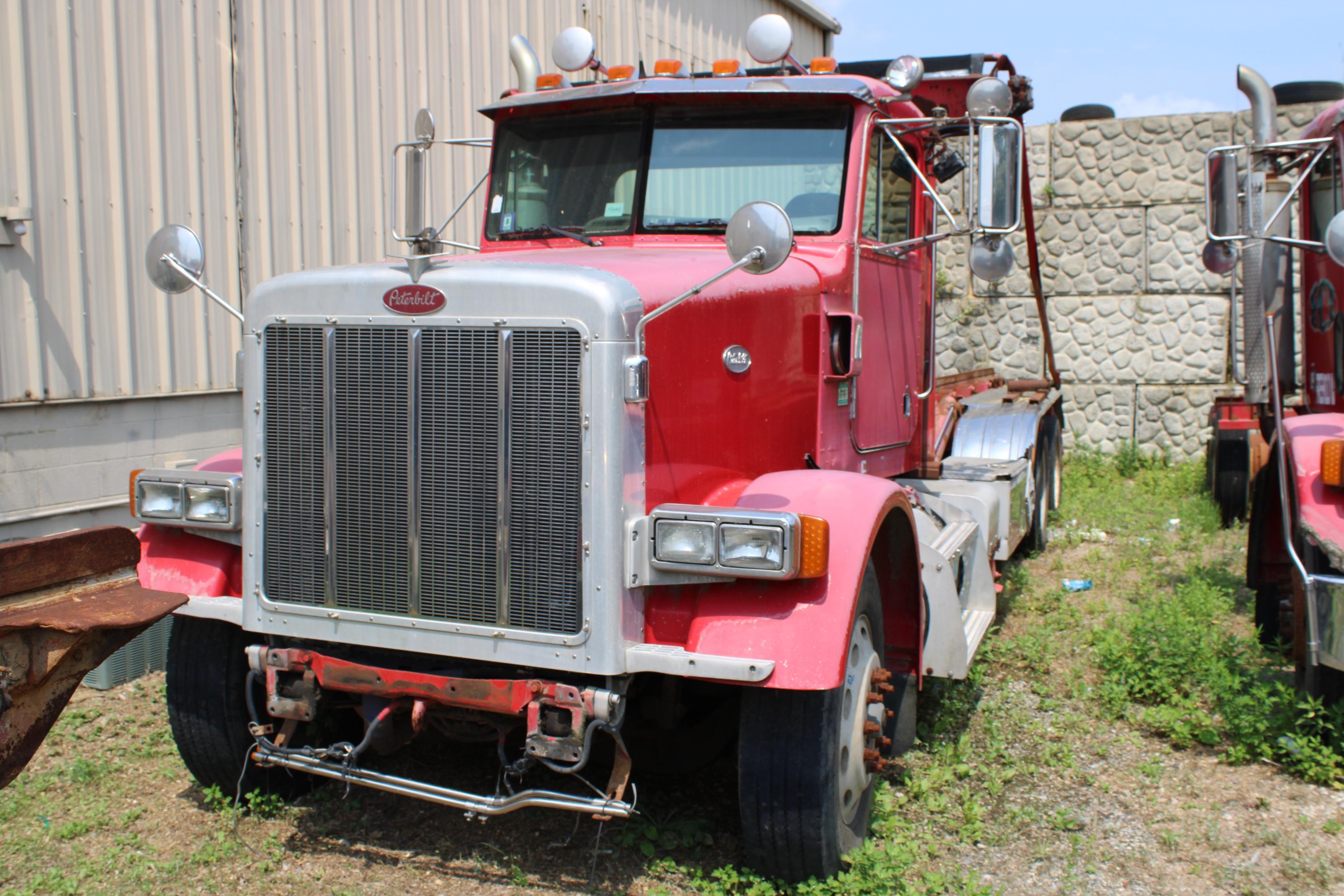 2000 Peterbilt Wastequip Roll-Off - image 4