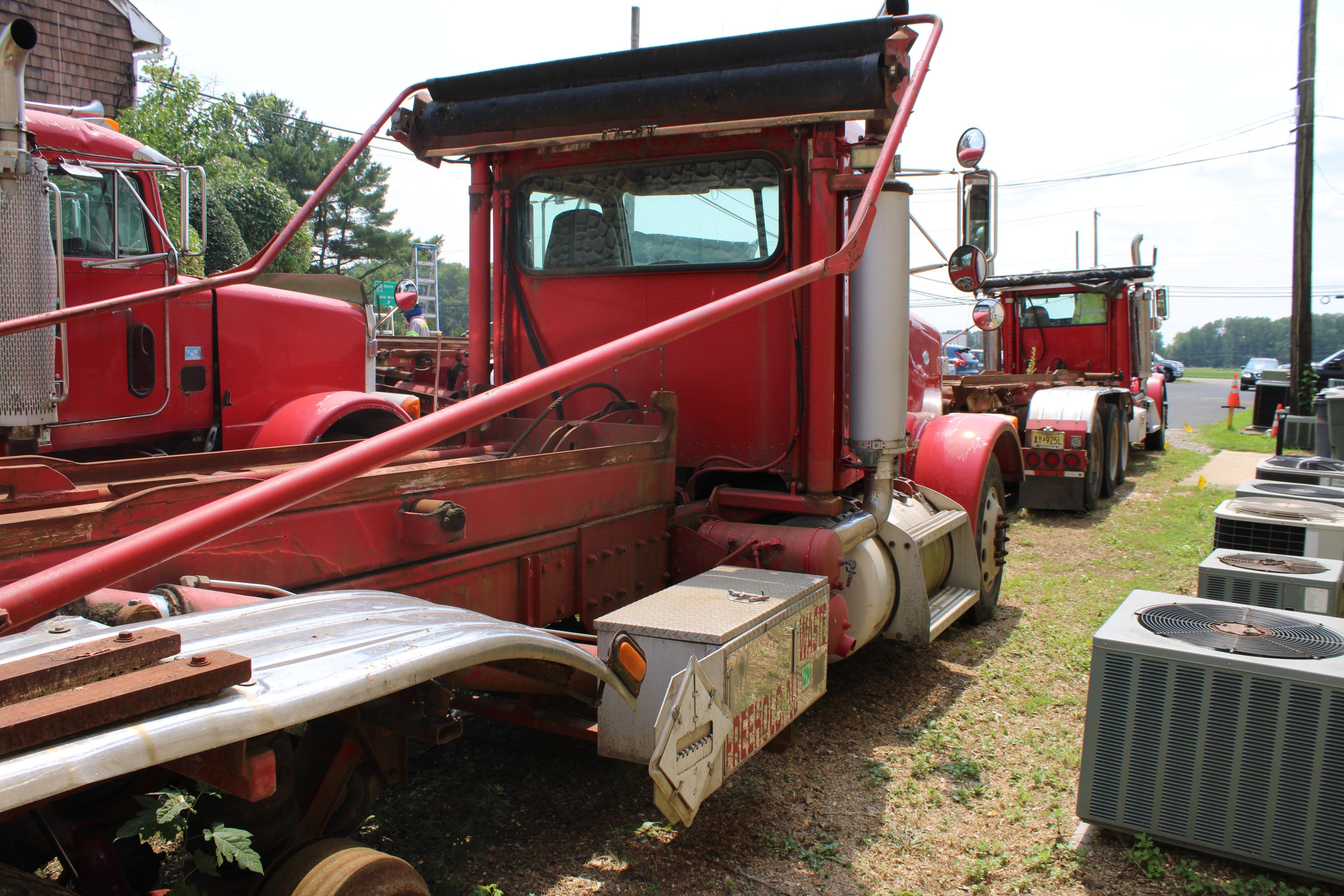 2000 Peterbilt Wastequip Roll-Off - image 7