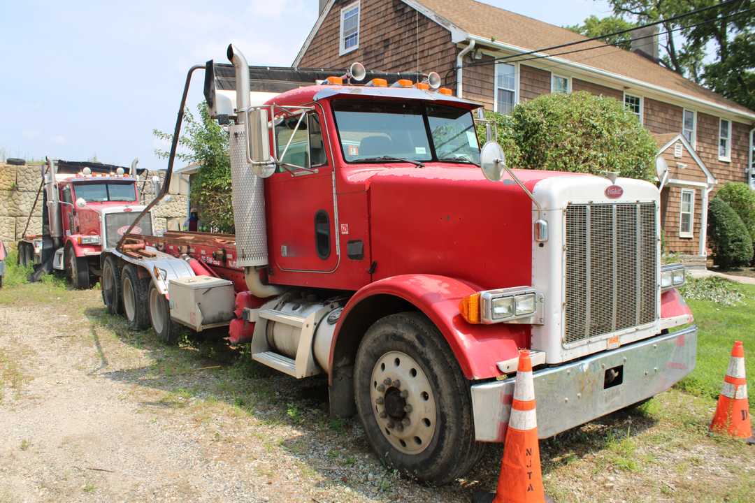 2003 Peterbilt Wastequip Roll-Off