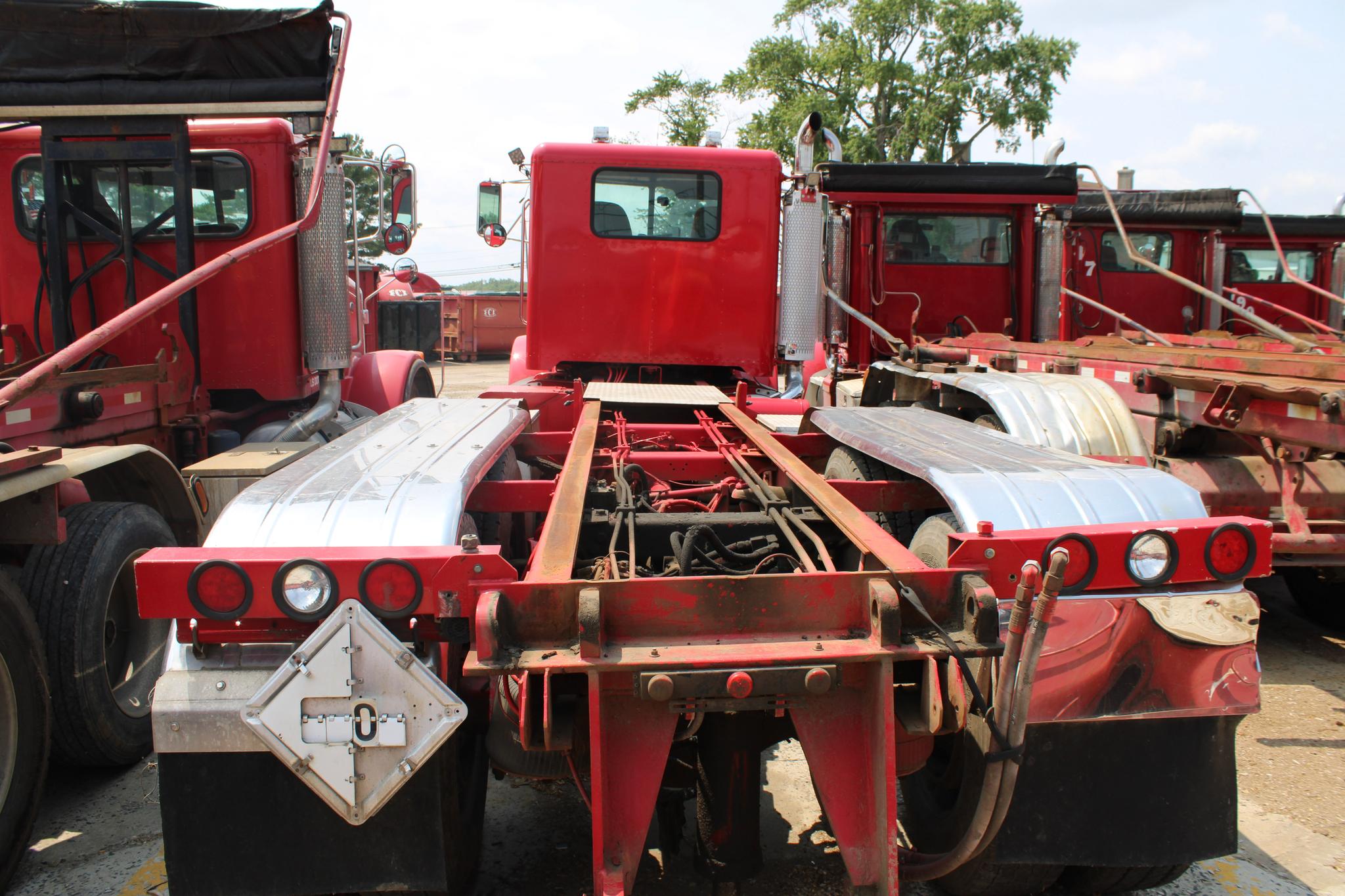 1997 Peterbilt 378 Roll-Off - image 4