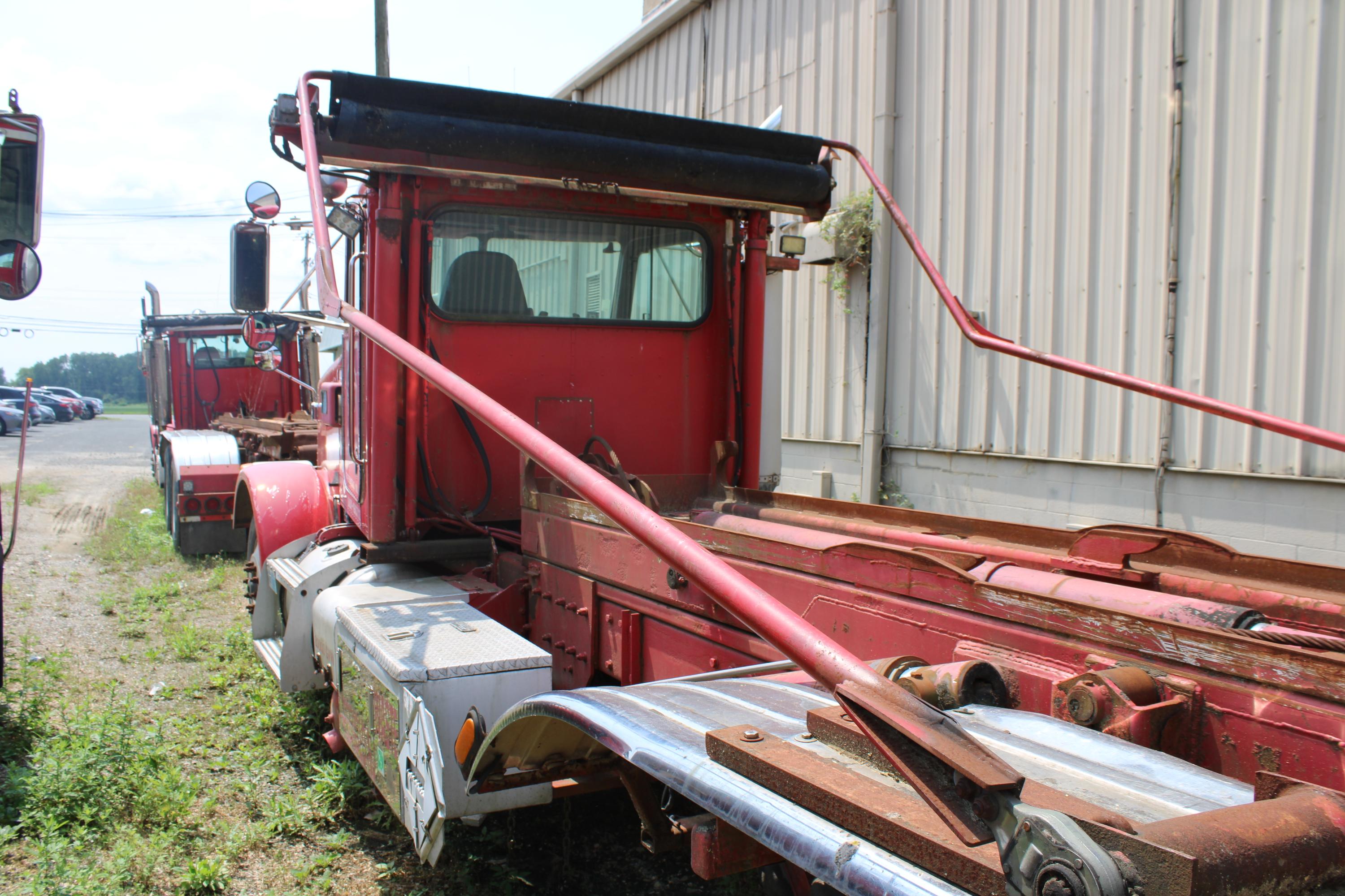 2000 Peterbilt Wastequip Roll-Off - image 6