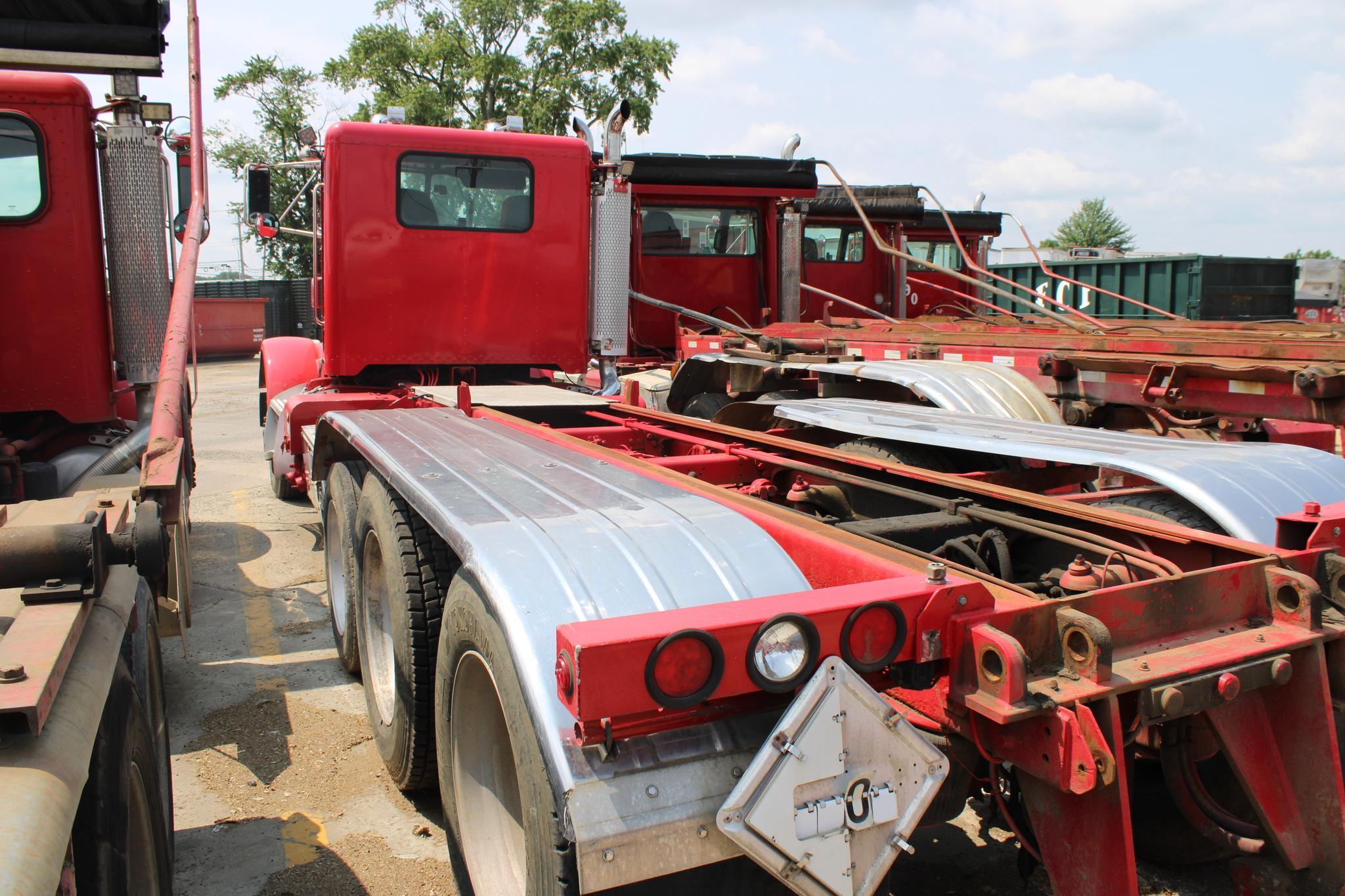 1997 Peterbilt 378 Roll-Off - image 2