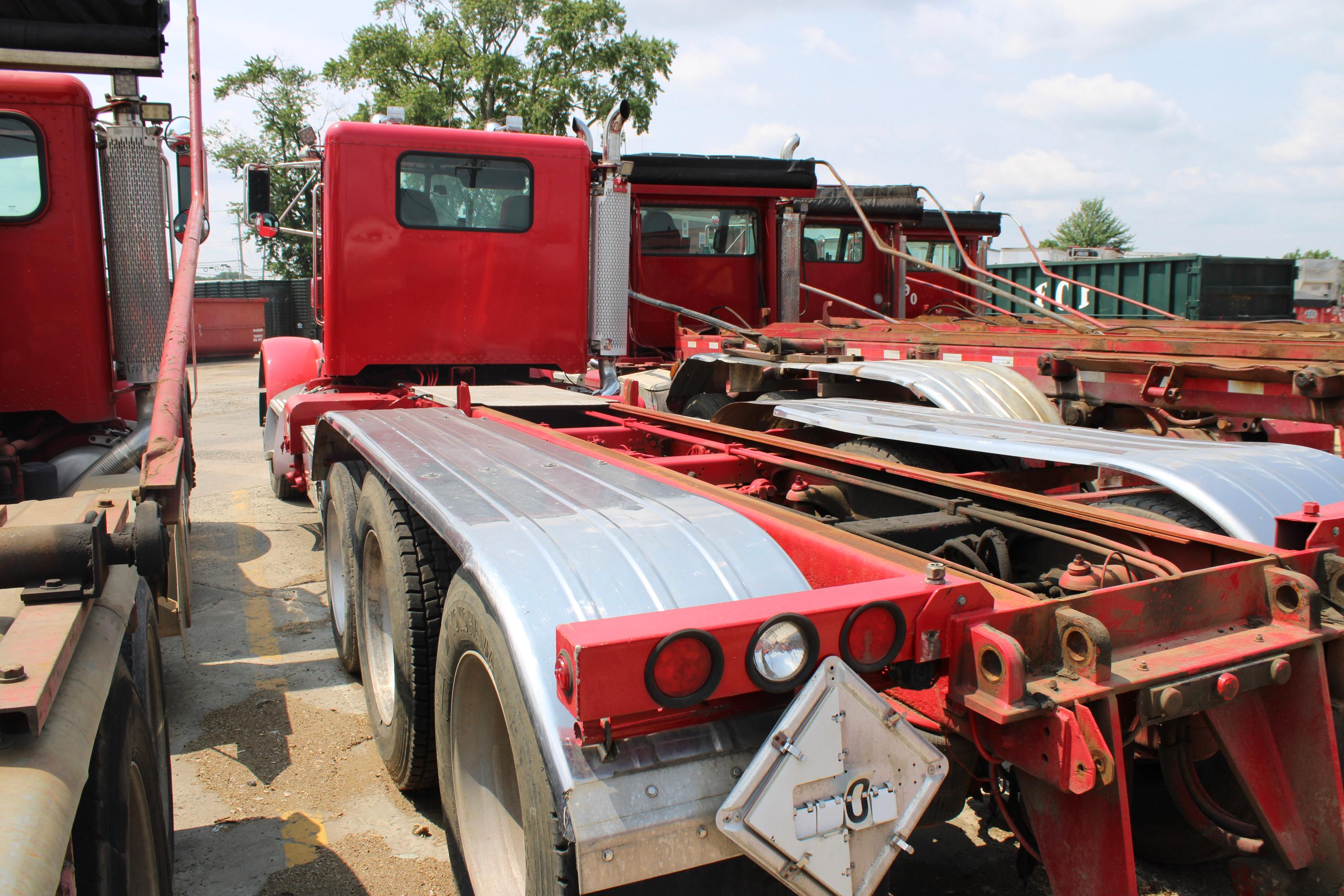 1997 Peterbilt 378 Roll-Off - image 2