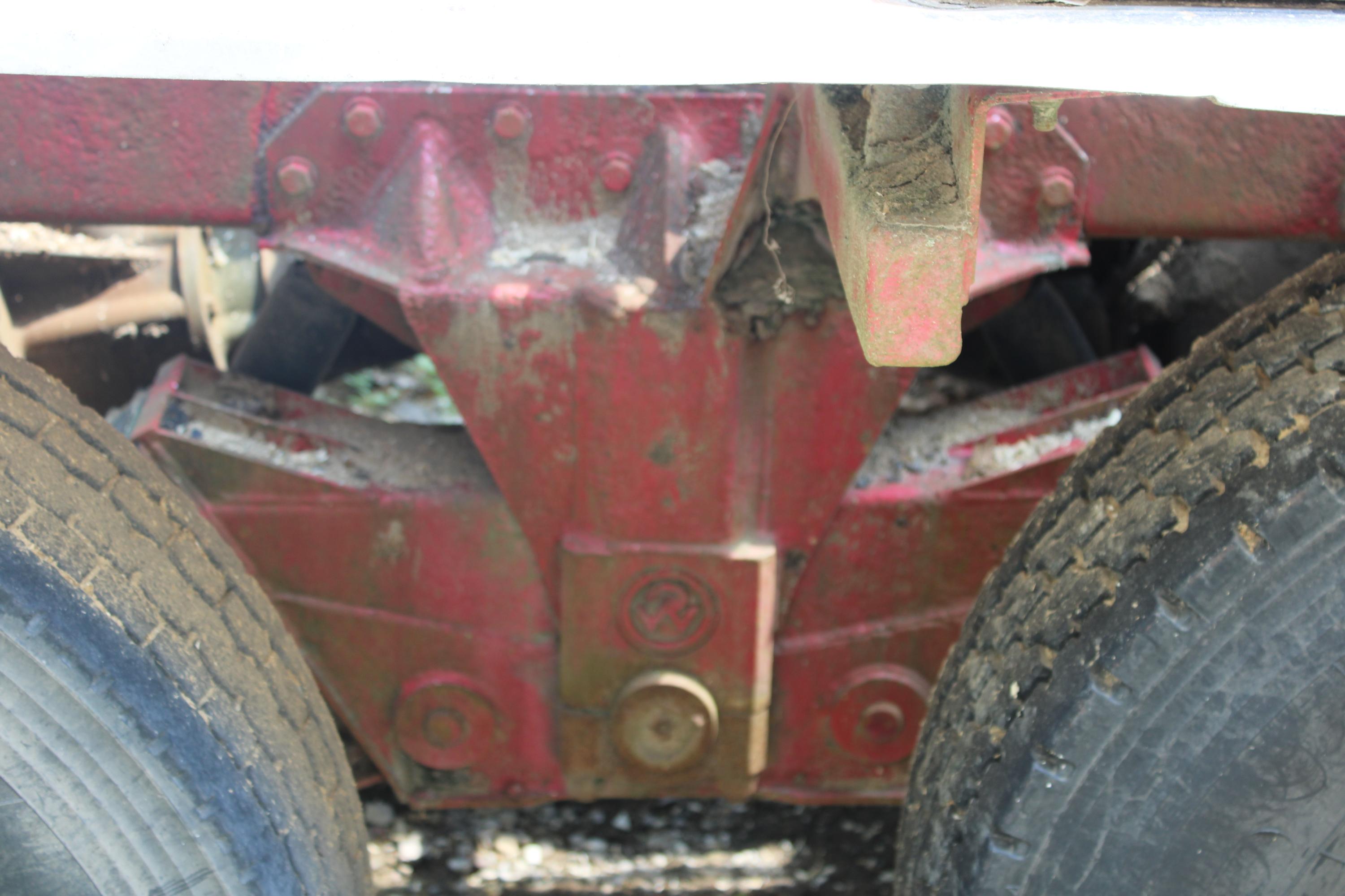 2000 Peterbilt Wastequip Roll-Off - image 12