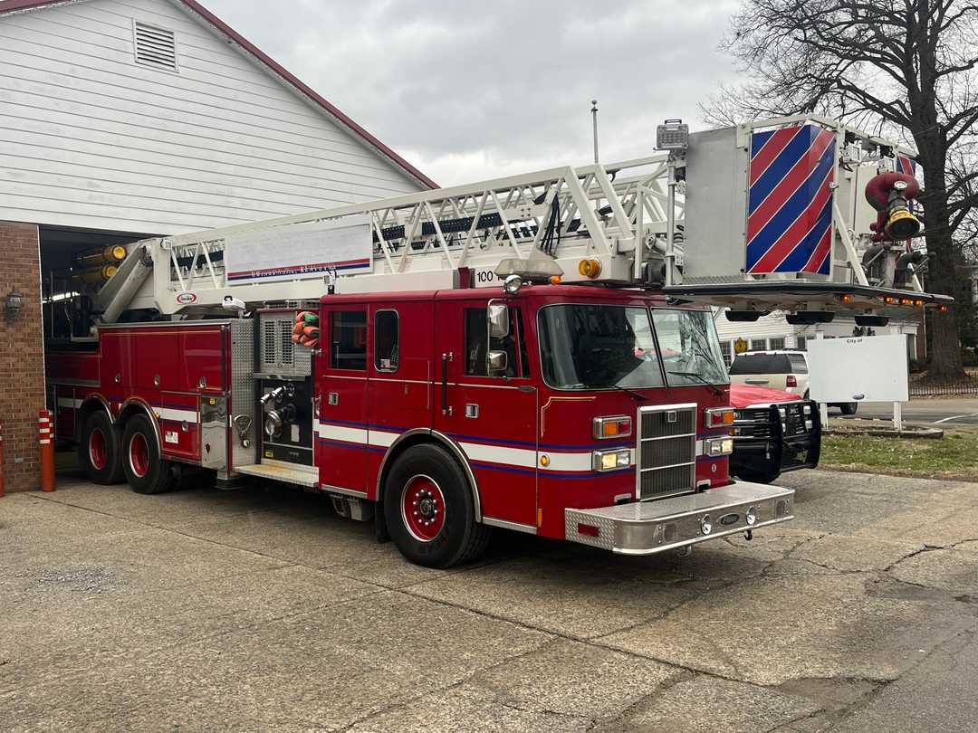 1993 Pierce Lance 100' Platform
