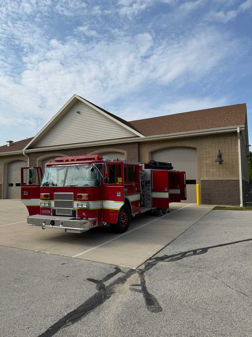 1999 Pierce Saber Pumper — photo 8