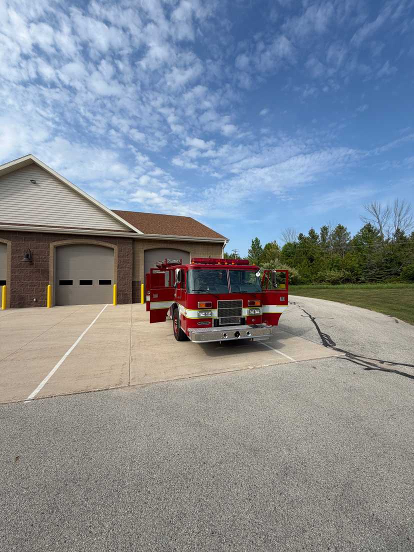 1999 Pierce Saber Pumper — photo 6