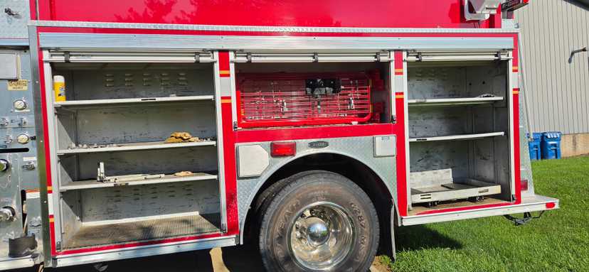1999 E-One International Pumper — photo 2