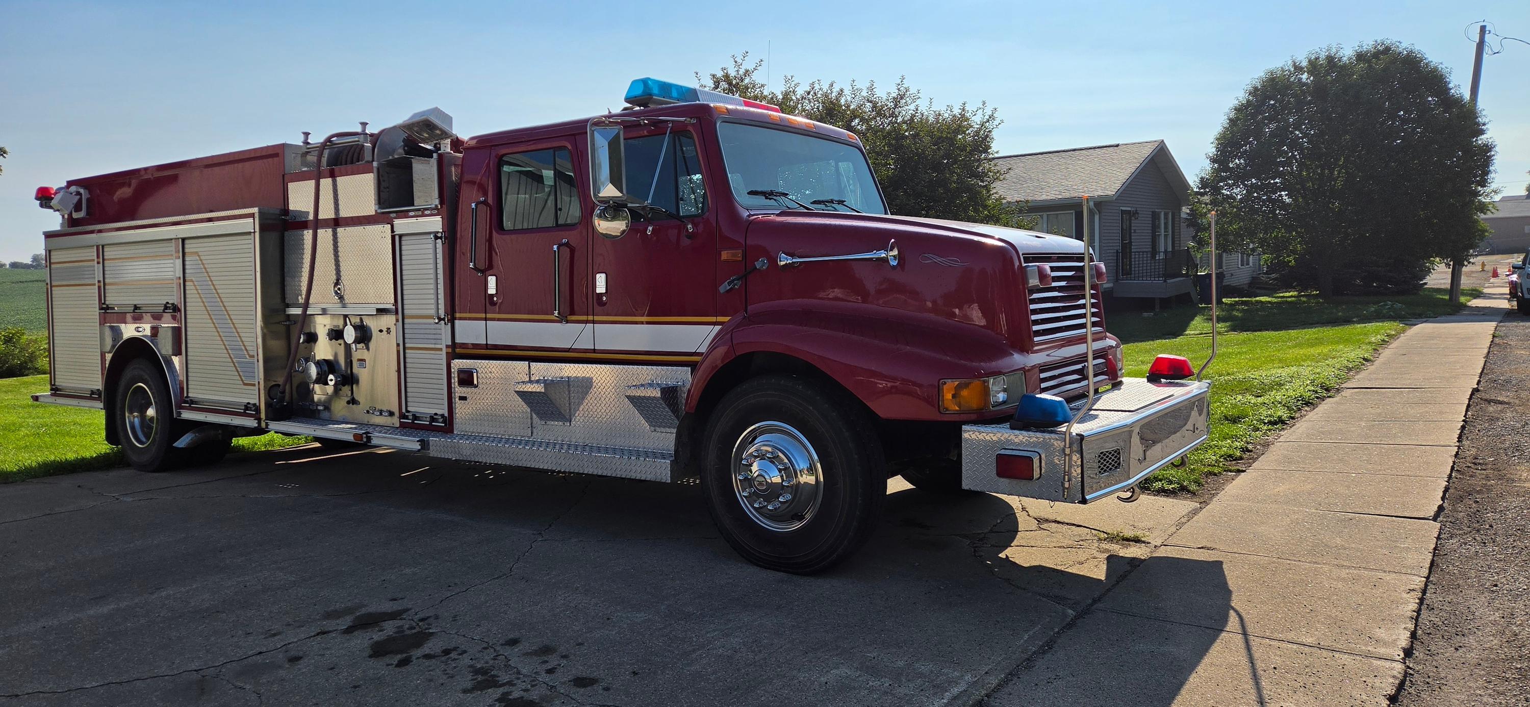1999 E-One International Pumper - image 6