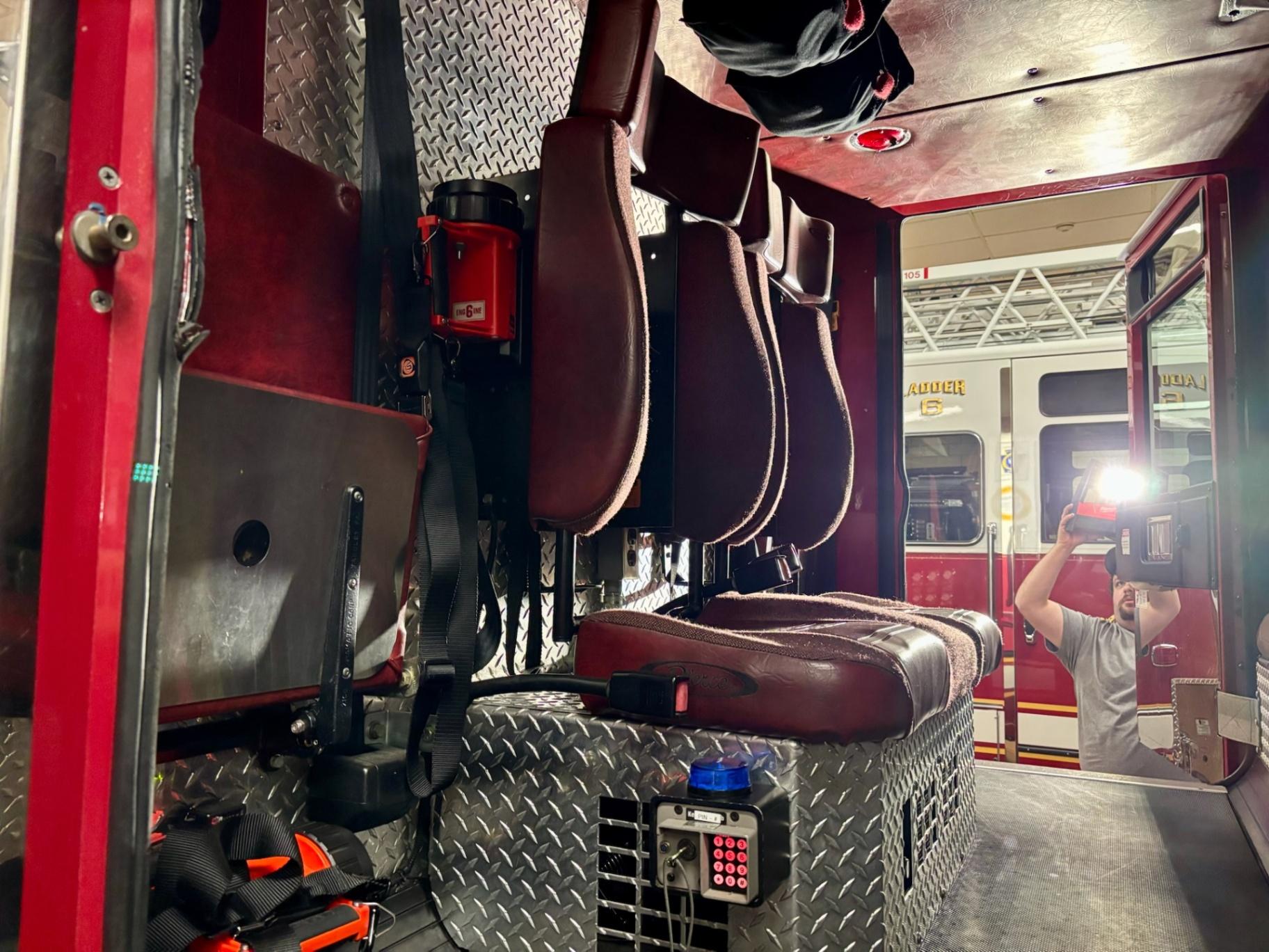 2000 Pierce Quantum Pumper - image 27