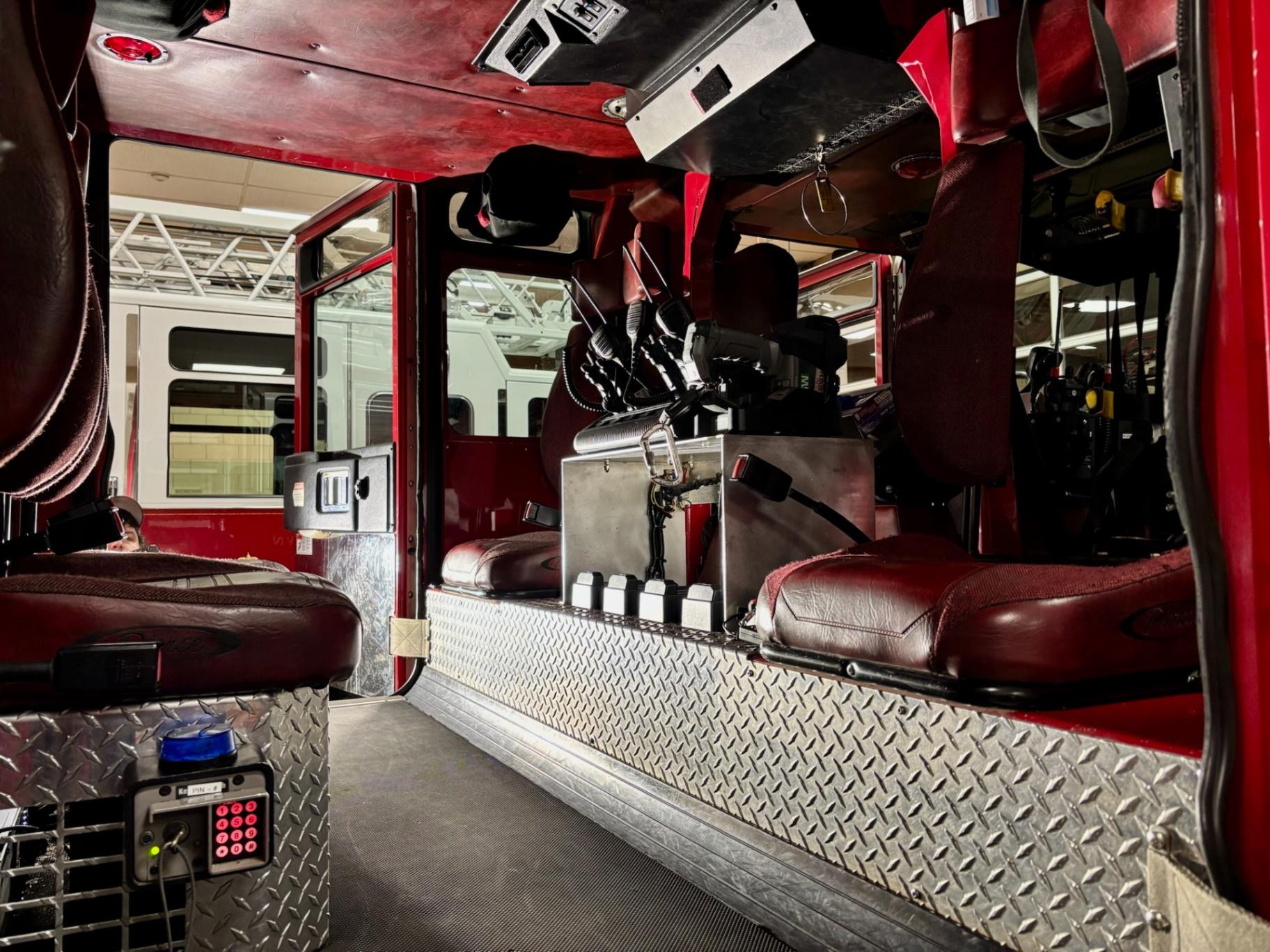 2000 Pierce Quantum Pumper - image 28