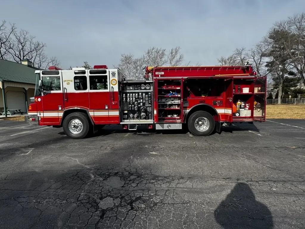 2000 Pierce Quantum Pumper - image 8