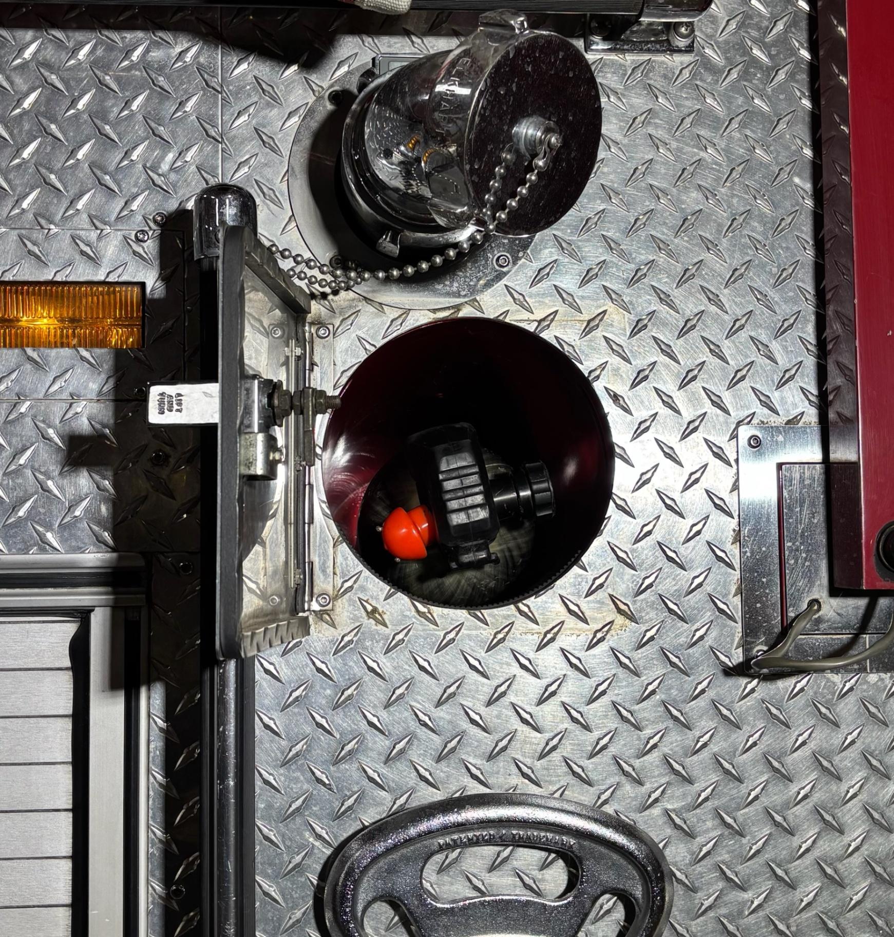 2000 Pierce Quantum Pumper - image 12