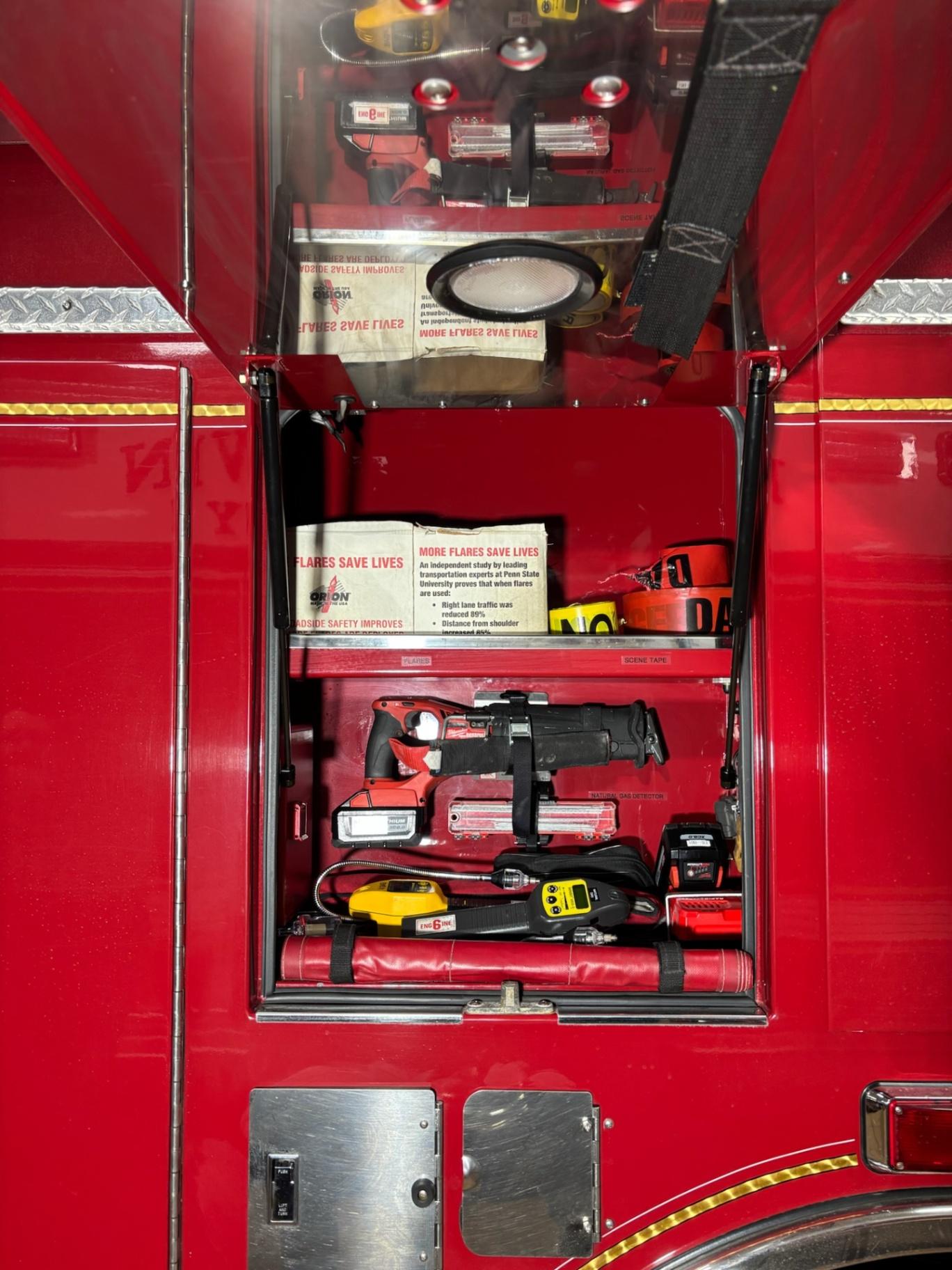 2000 Pierce Quantum Pumper - image 23
