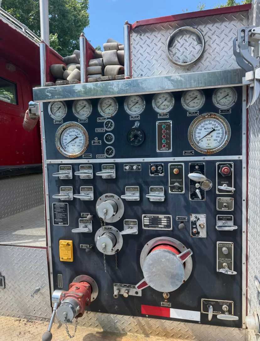 1977 Ford Pierce 4x4 Pumper — photo 5