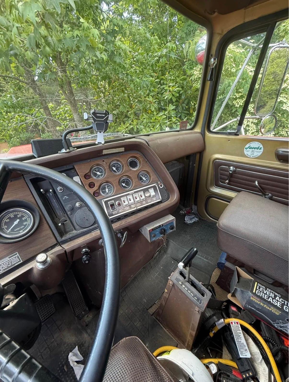 1977 Ford Pierce 4x4 Pumper - image 7