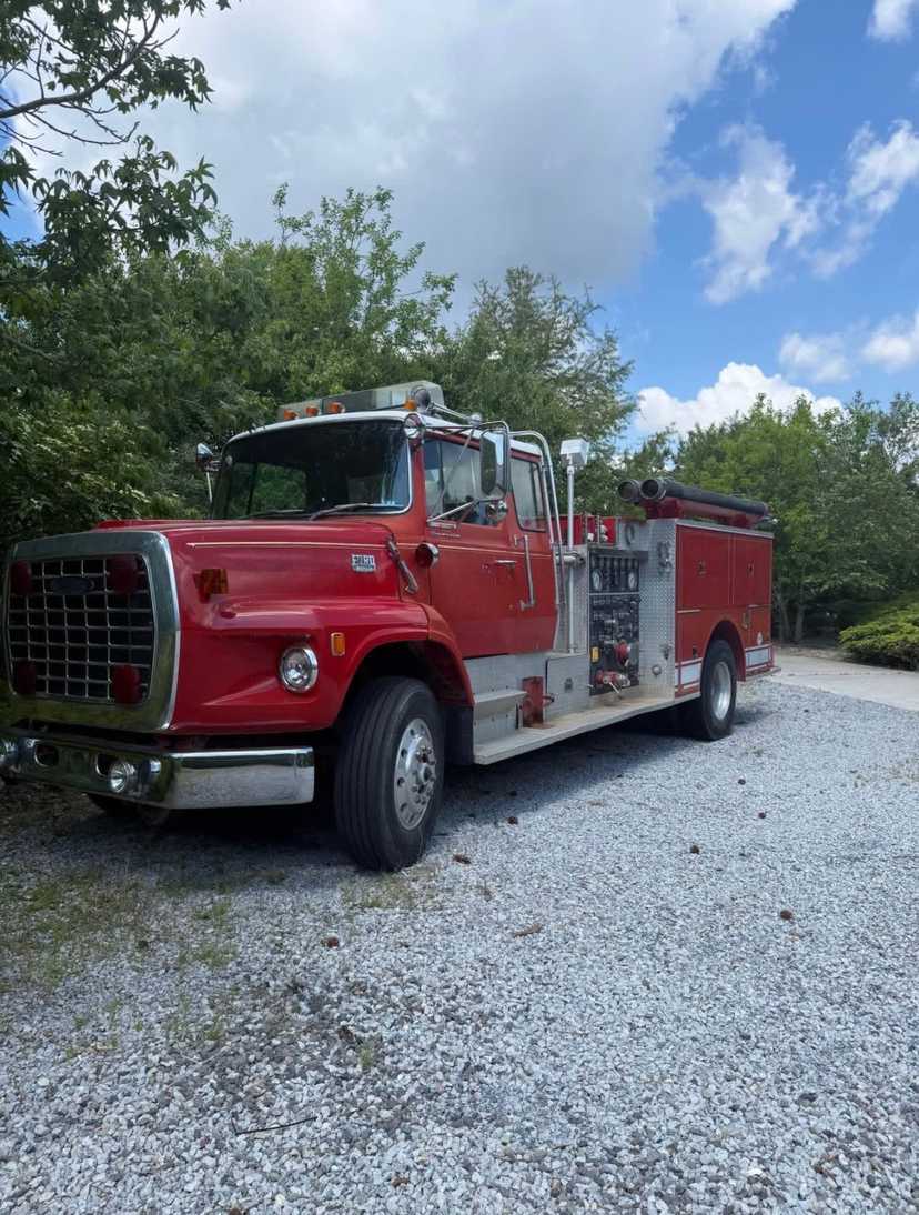 1977 Ford Pierce 4x4 Pumper — photo 4