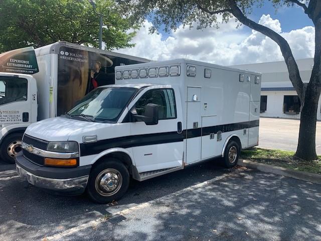 2014 Chevrolet Express G3500 Type III - image 3