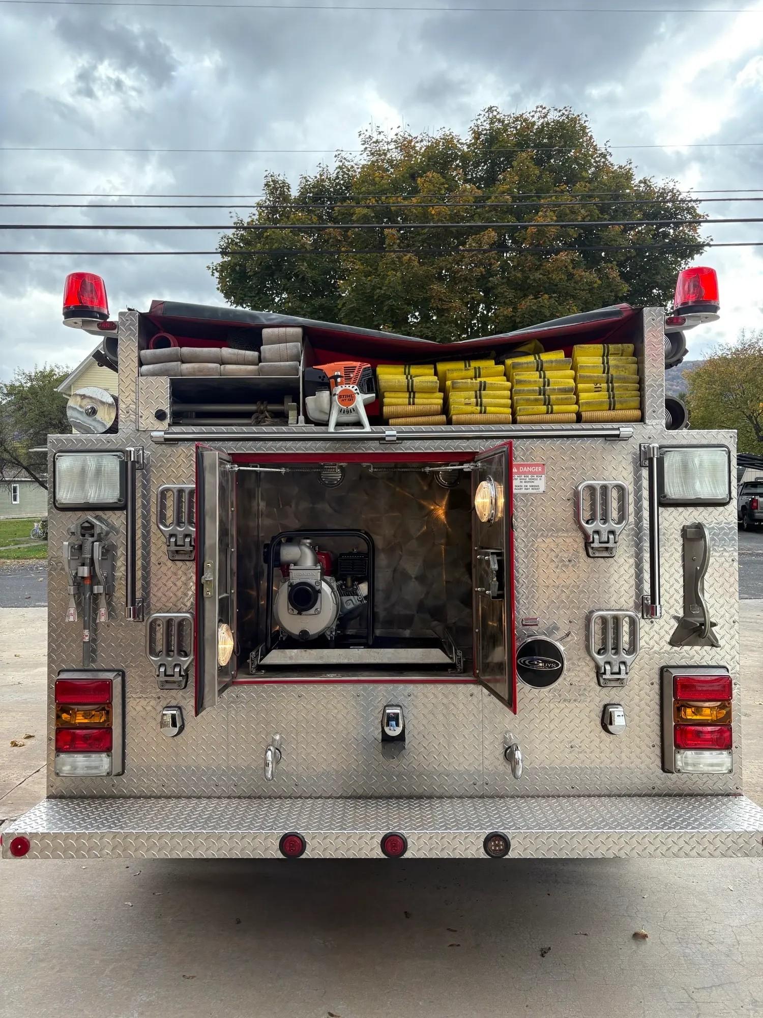 2005 4 Guys Ford Mini Pumper - image 8