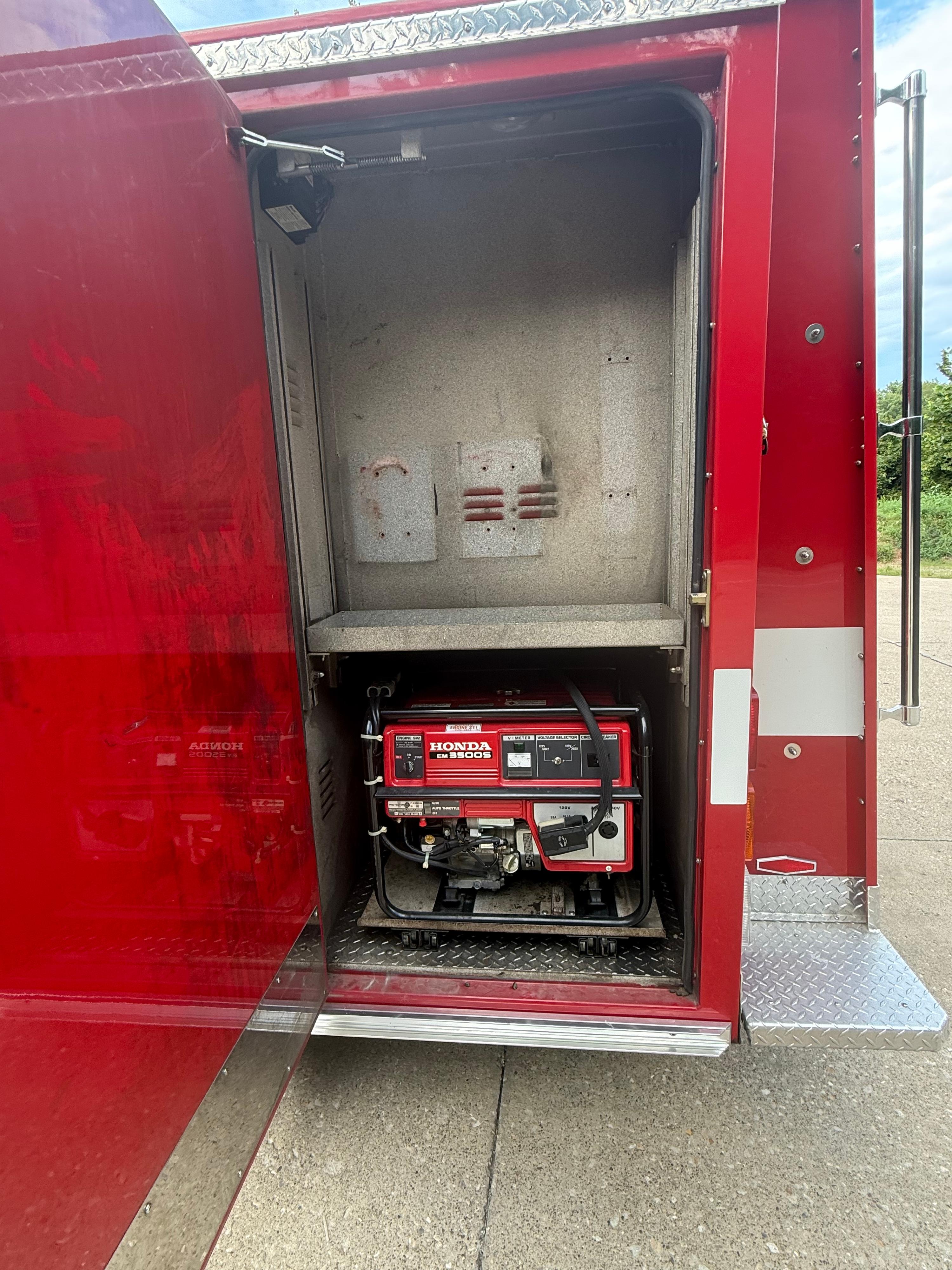 1995 Pierce Saber Pumper - image 11