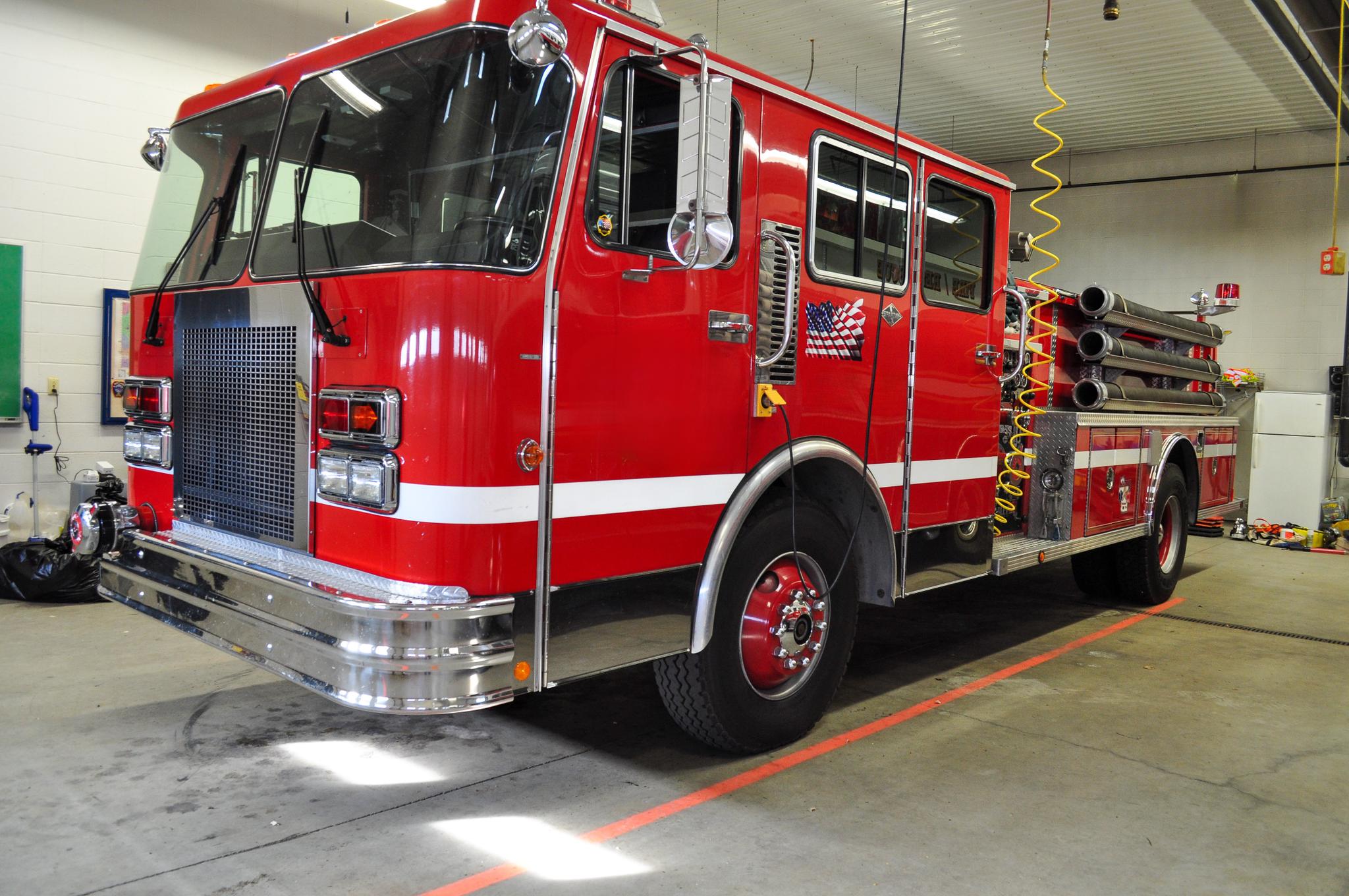 1989 Spartan Gladiator Pumper - image 3