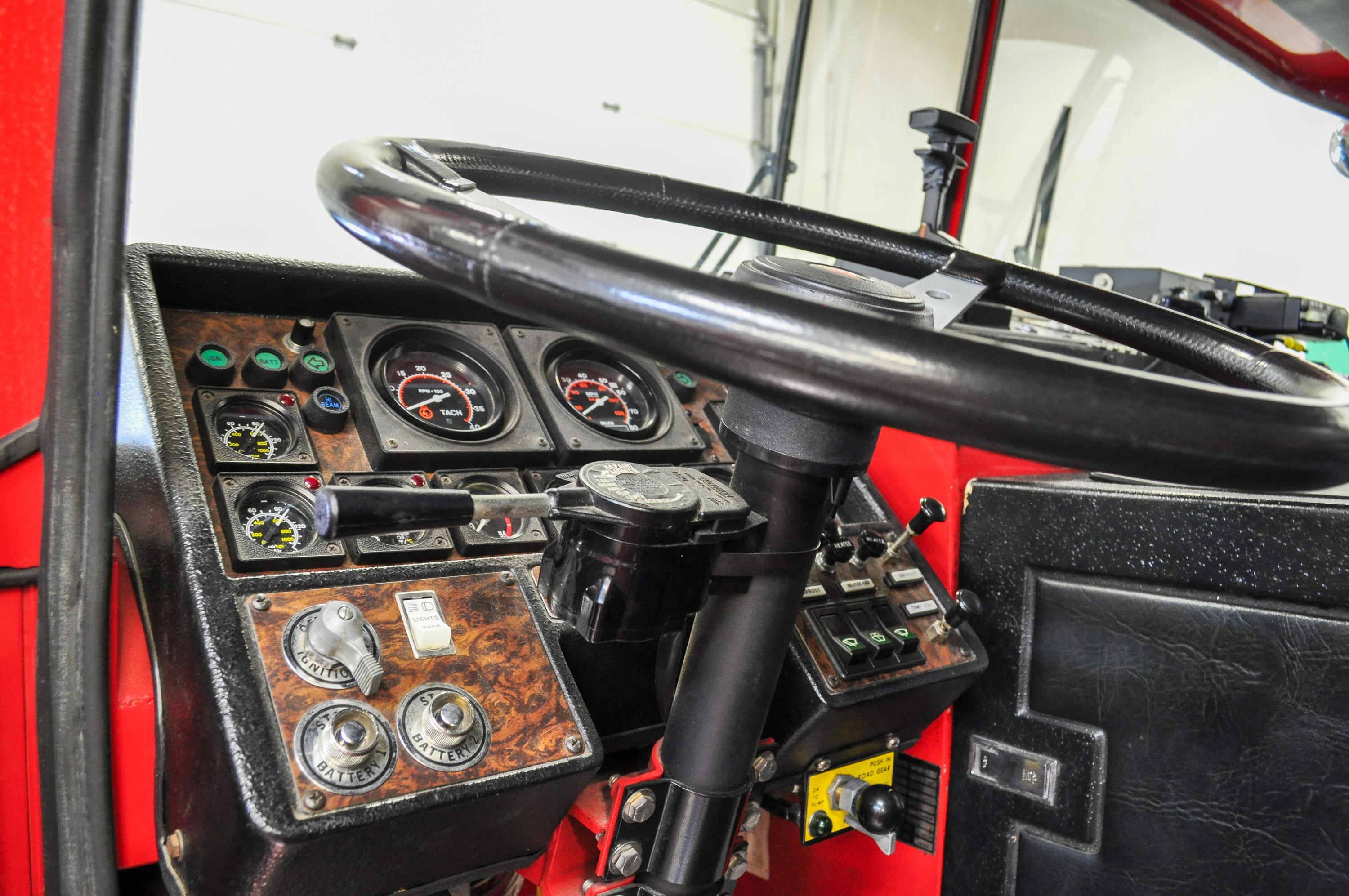 1989 Spartan Gladiator Pumper - image 25