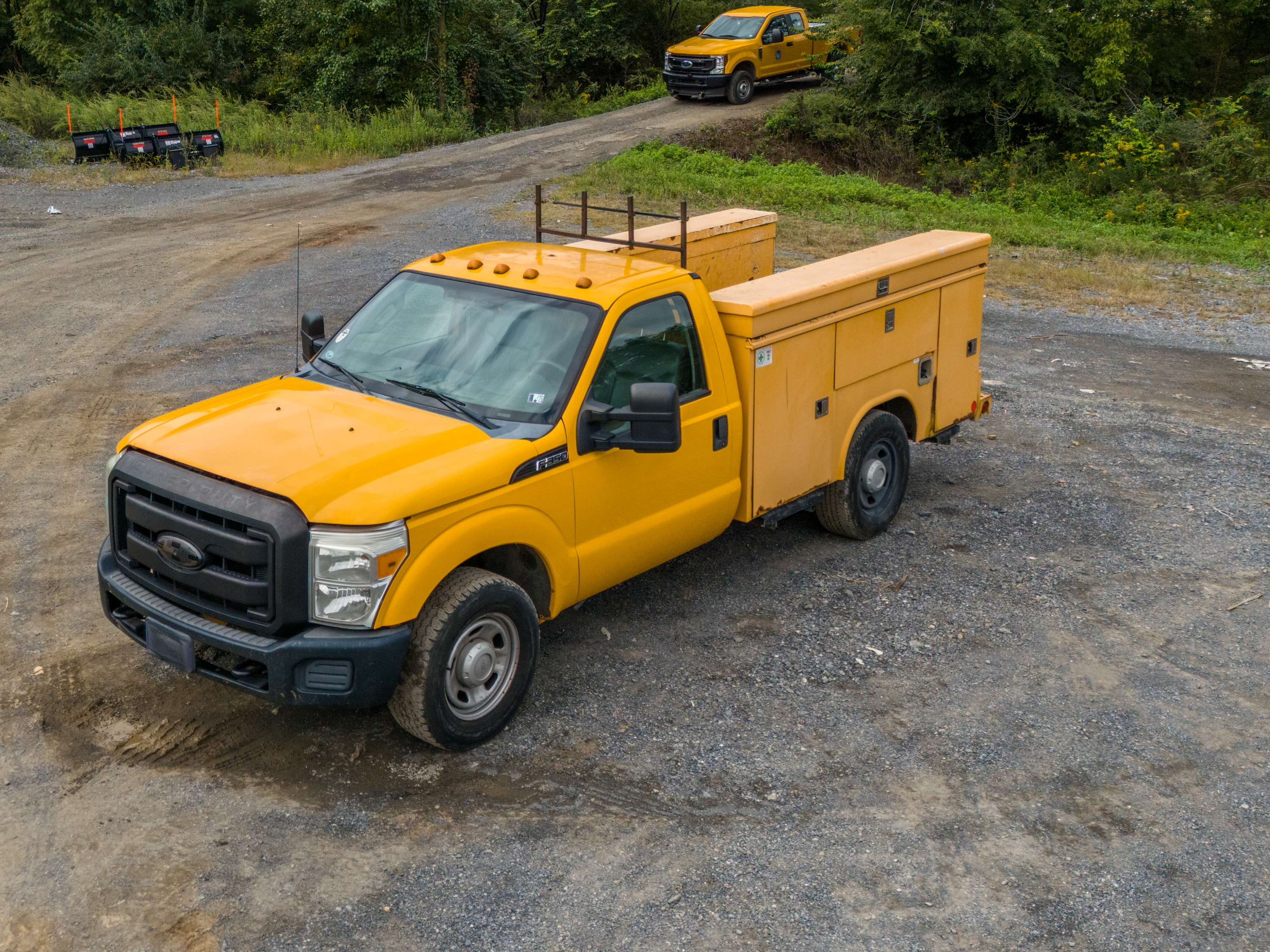 2011 Ford F-350 Super Duty service/utility truck - image 6