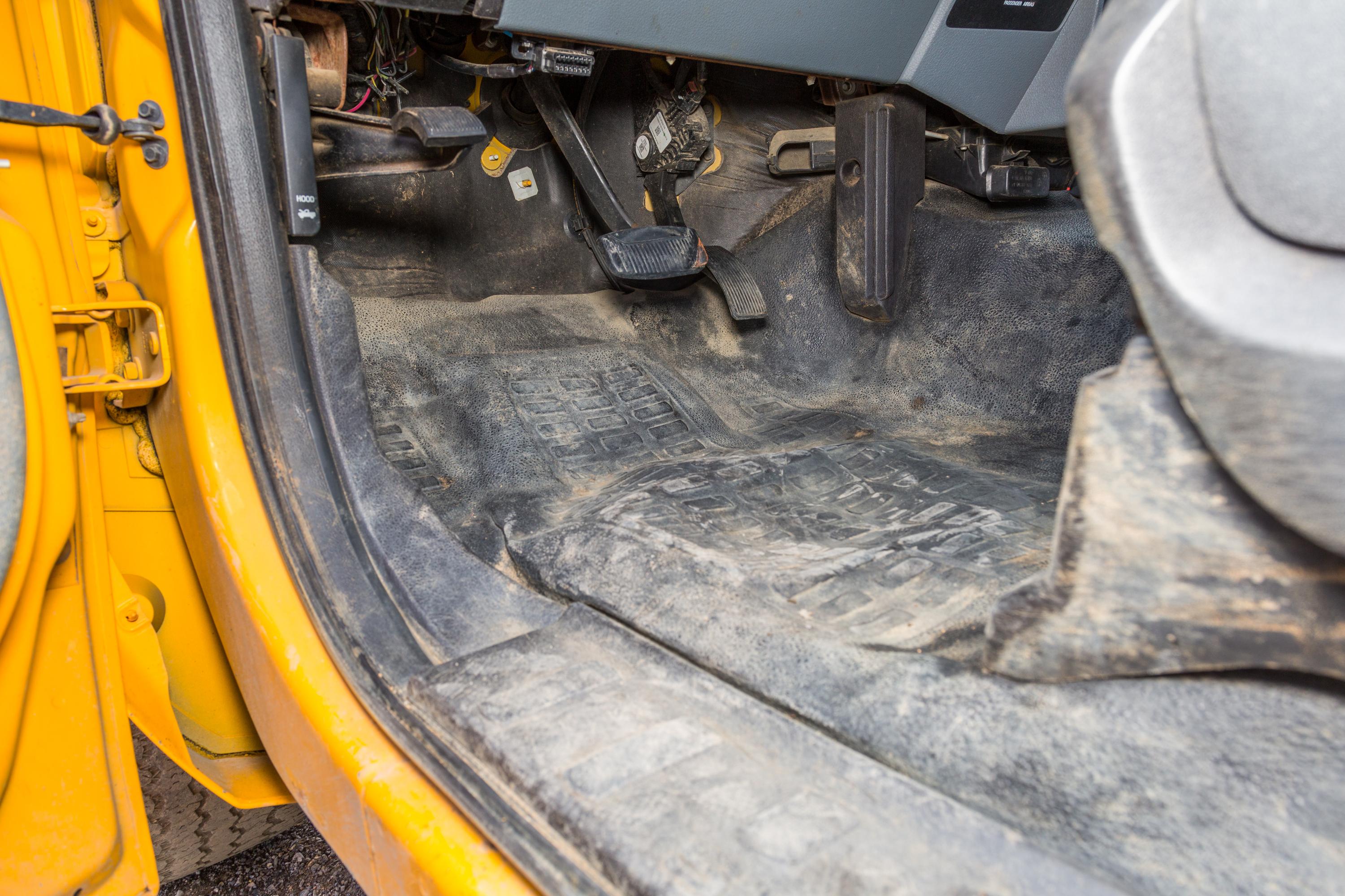2011 Ford F-350 Super Duty service/utility truck - image 41