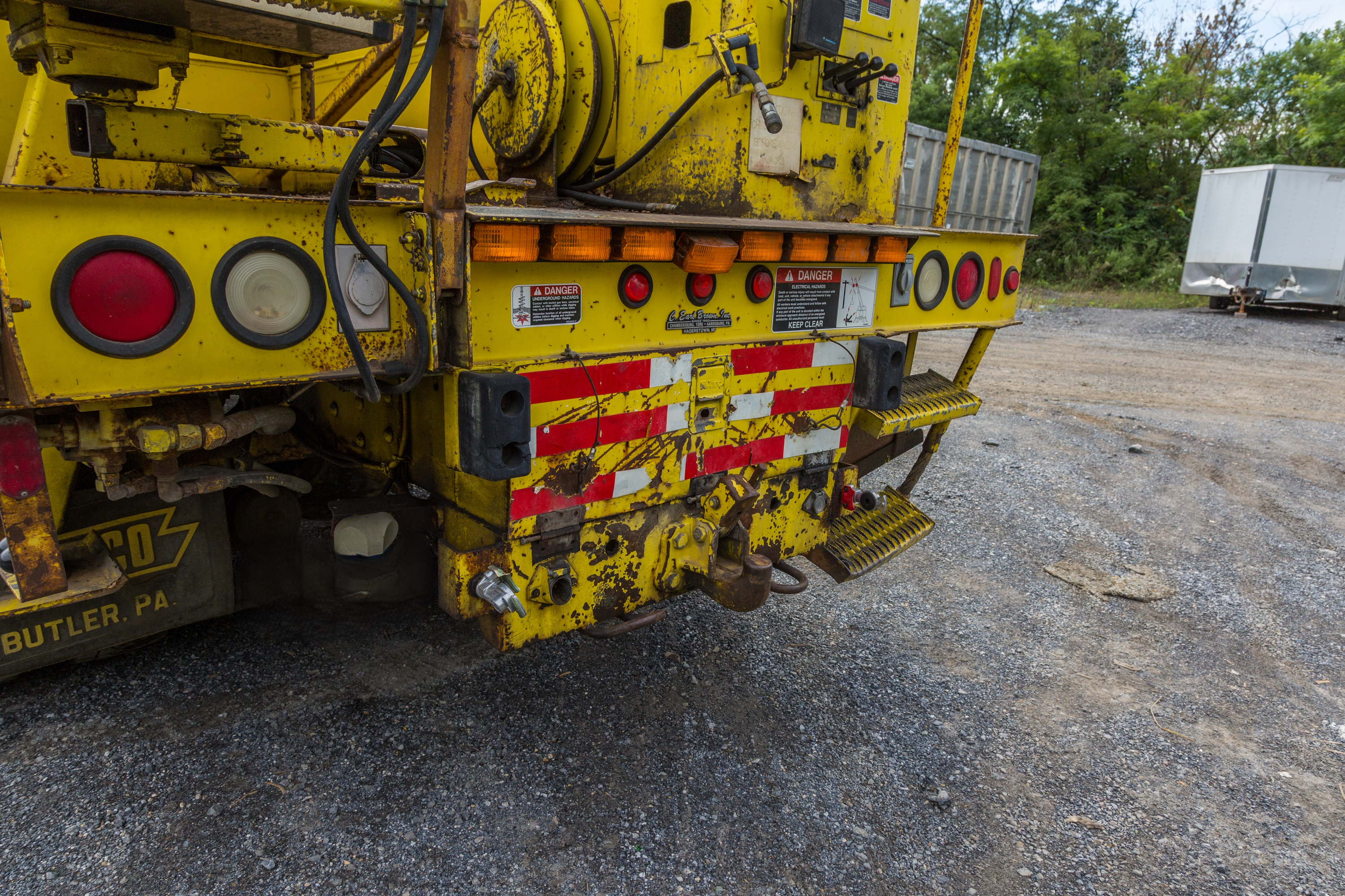 1999 Digger Derrick Truck - image 30