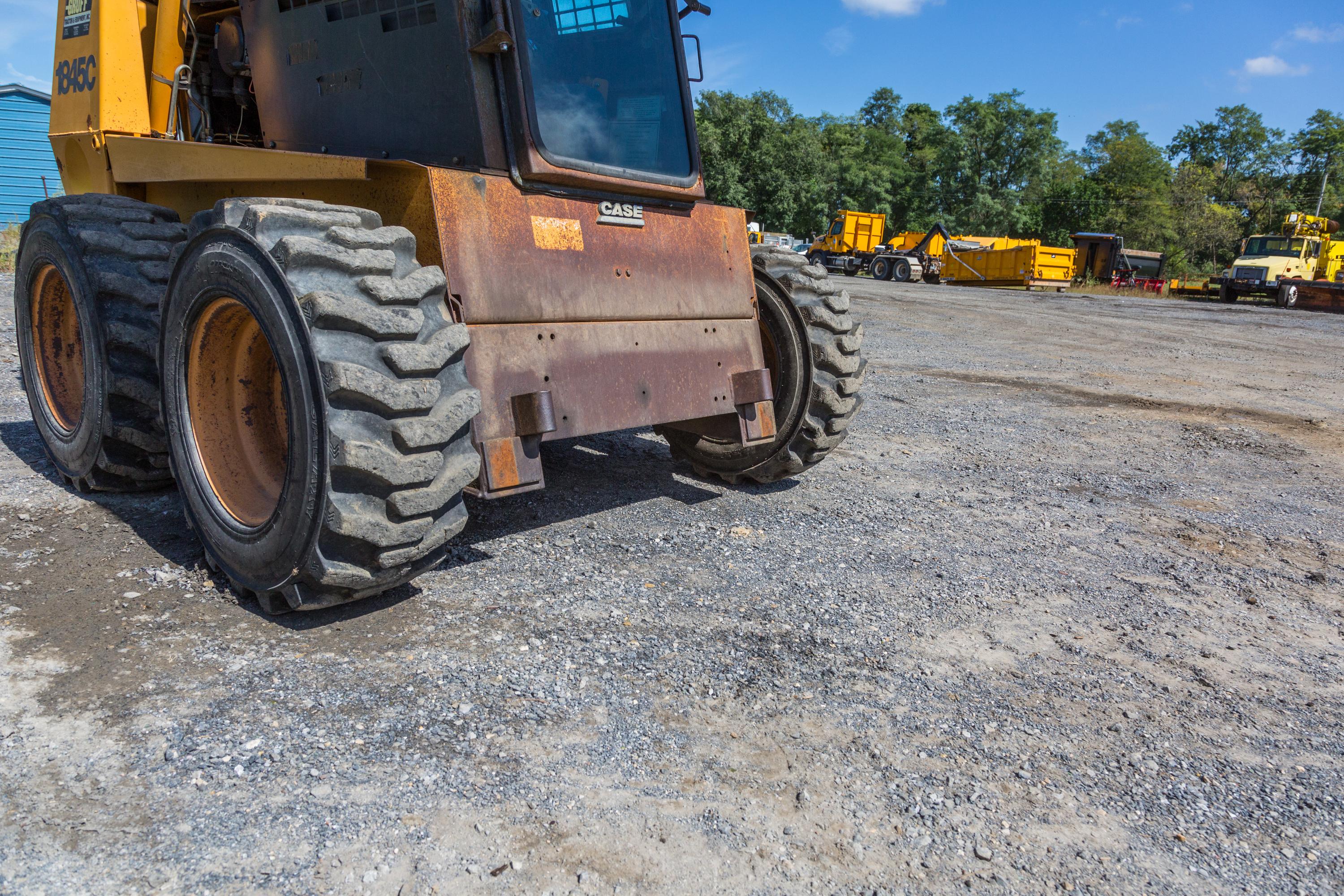 1999 Case 1845C Skid Steer Loader - image 19