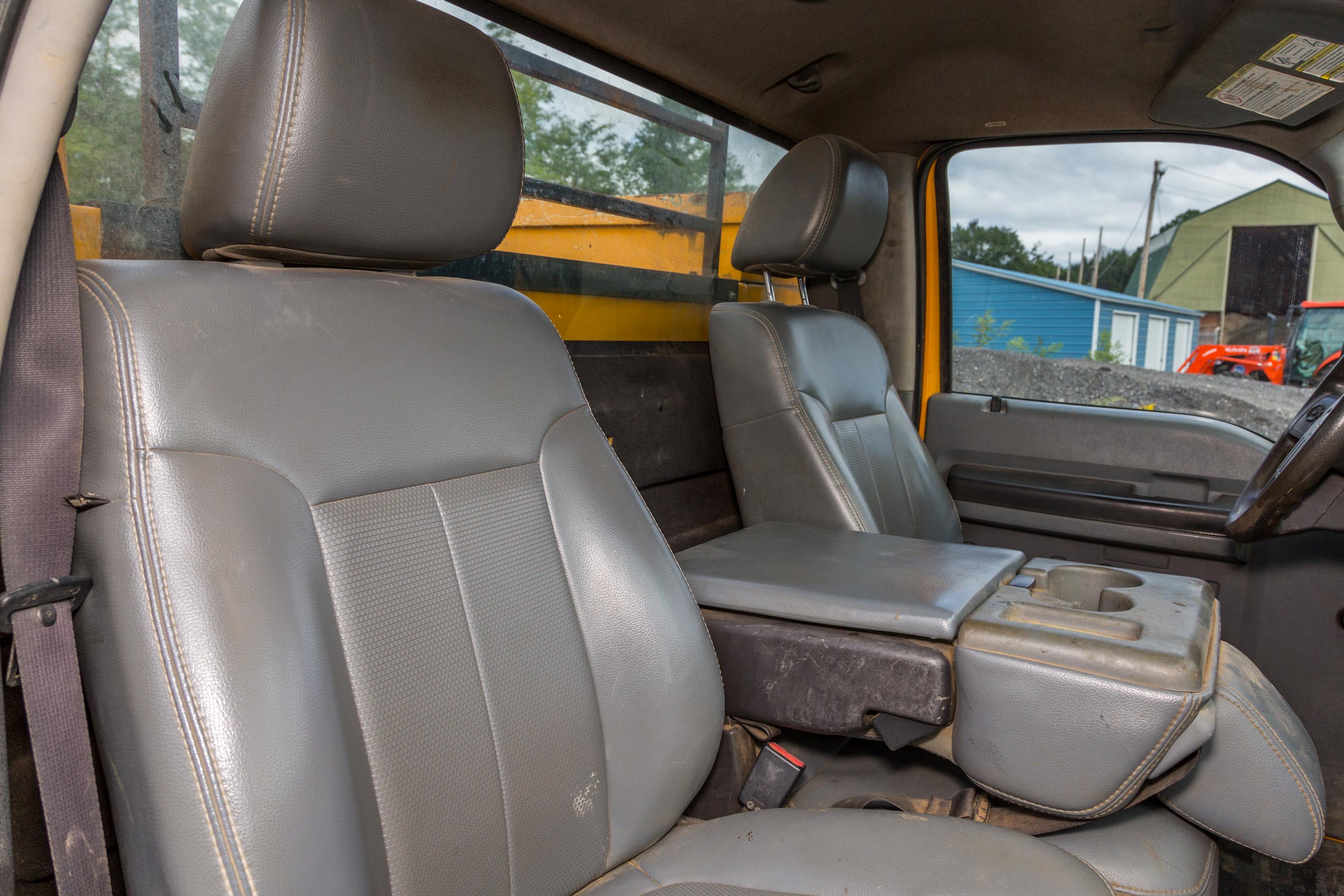 2011 Ford F-350 Super Duty service/utility truck - image 38