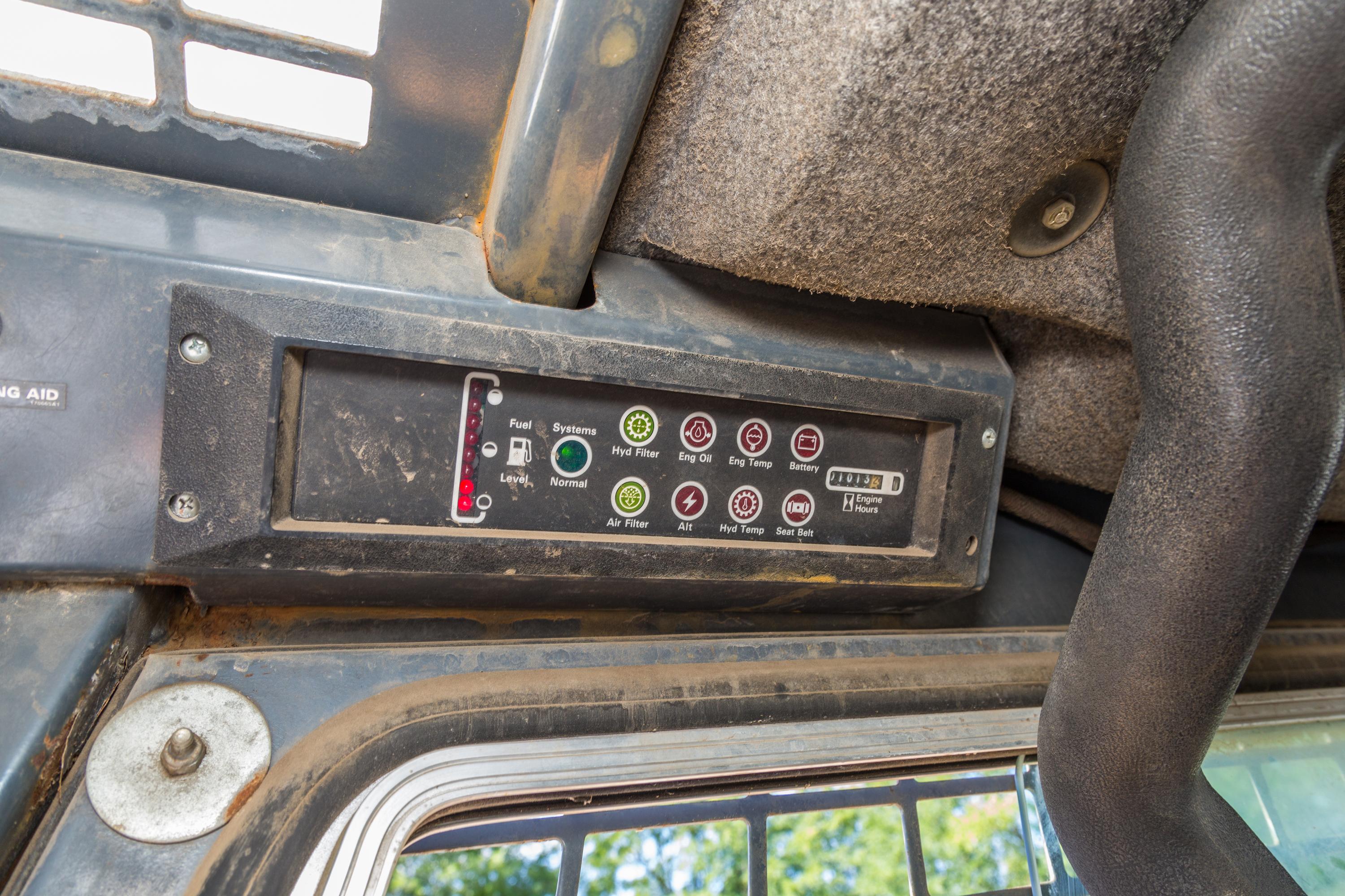 1999 Case 1845C Skid Steer Loader - image 33