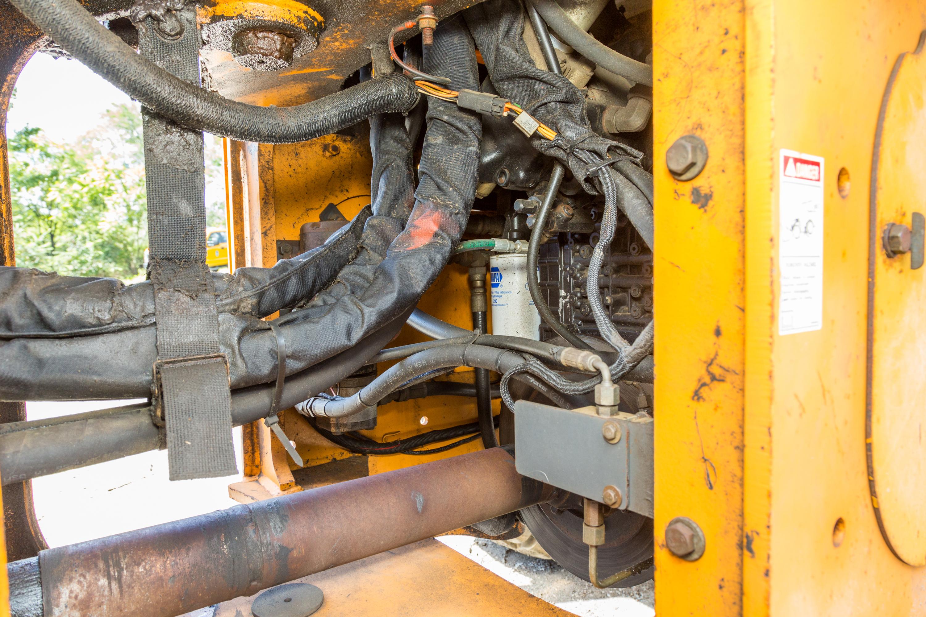 2005 CASE 621D wheel loader - image 35