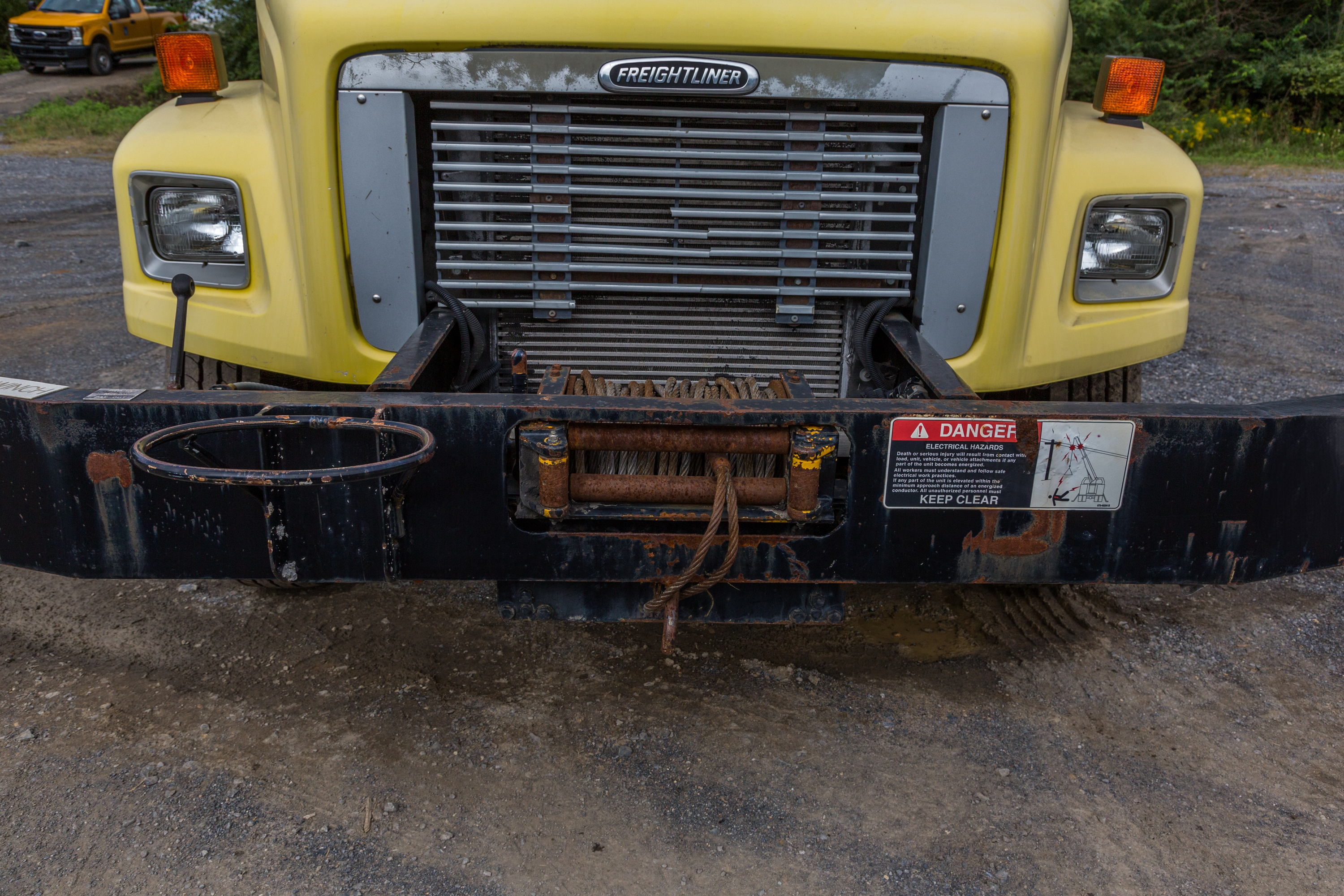 1999 Digger Derrick Truck - image 11