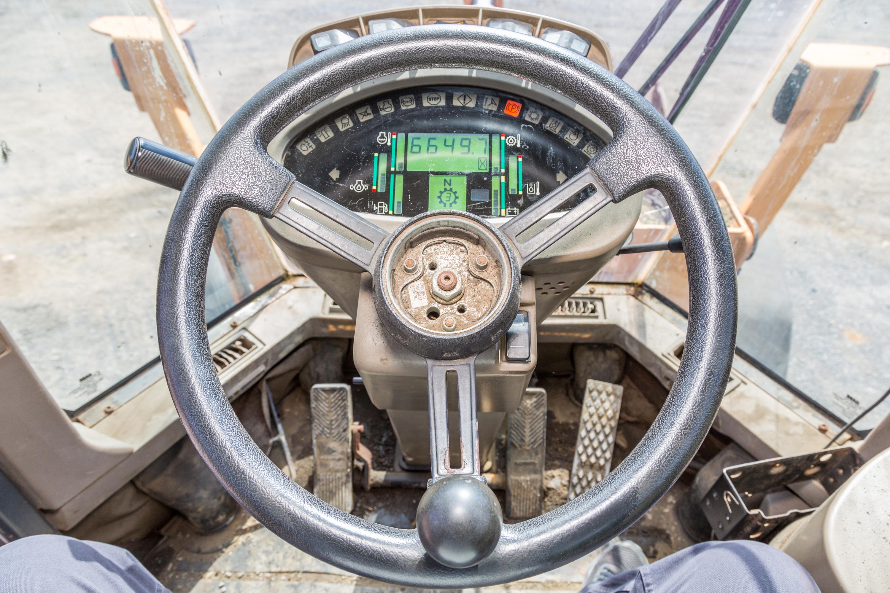 2005 CASE 621D wheel loader - image 33
