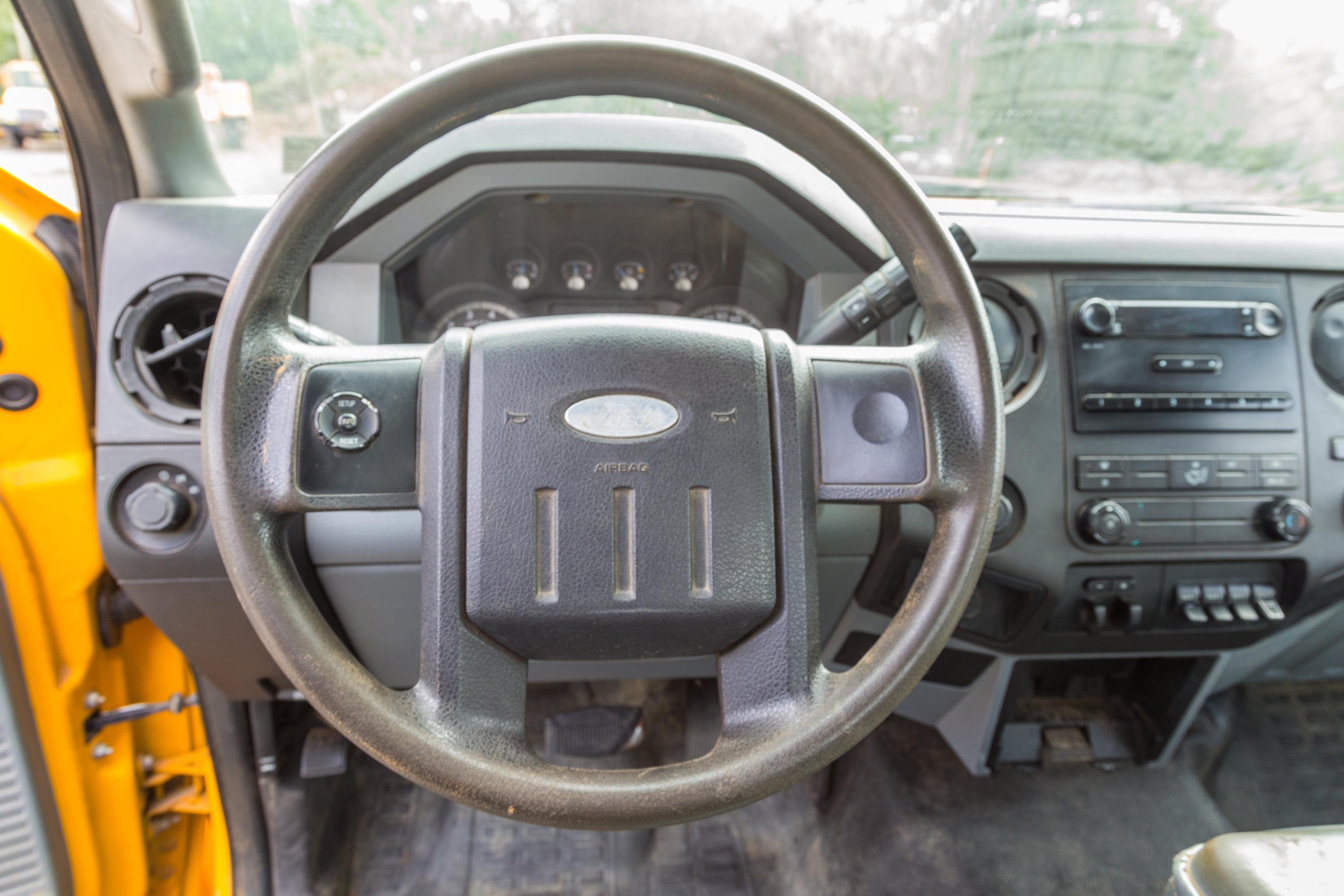 2011 Ford F-350 Super Duty service/utility truck - image 43