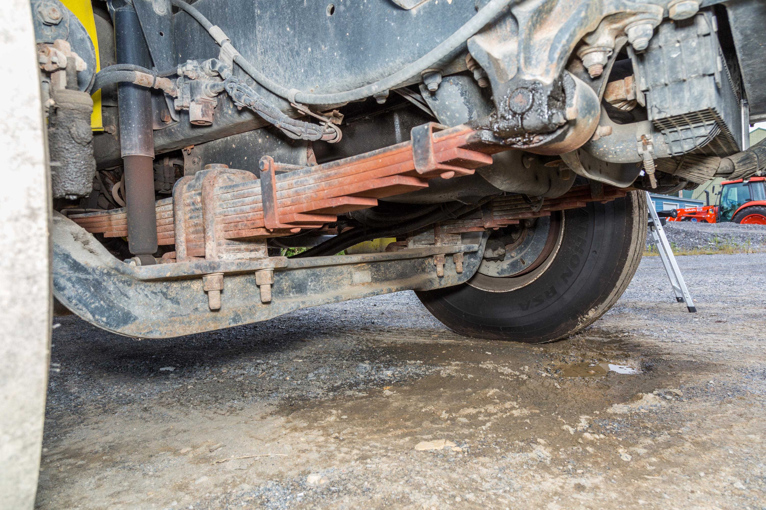 1999 Digger Derrick Truck - image 66