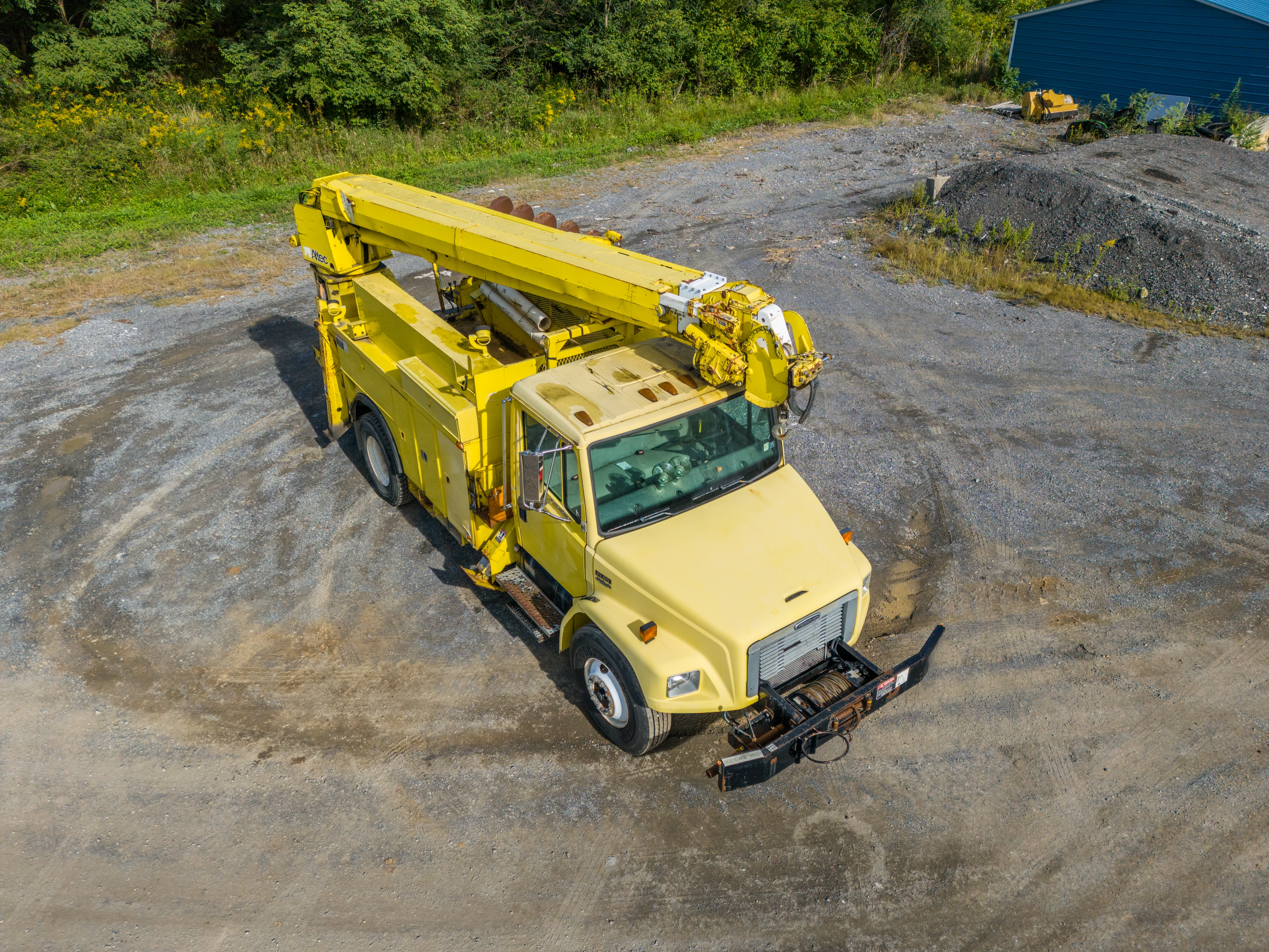 1999 Digger Derrick Truck - image 7