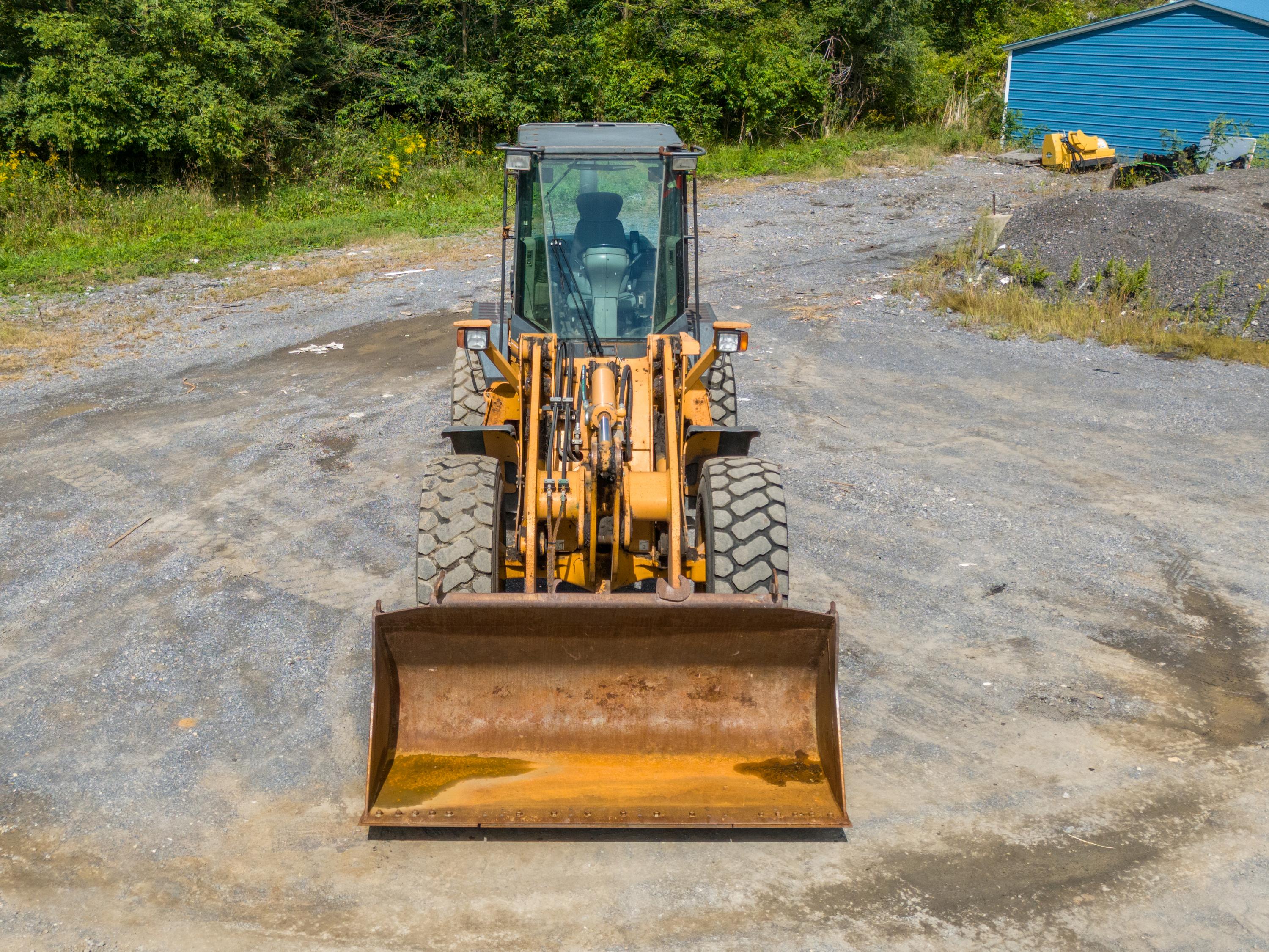 2005 CASE 621D wheel loader - image 10