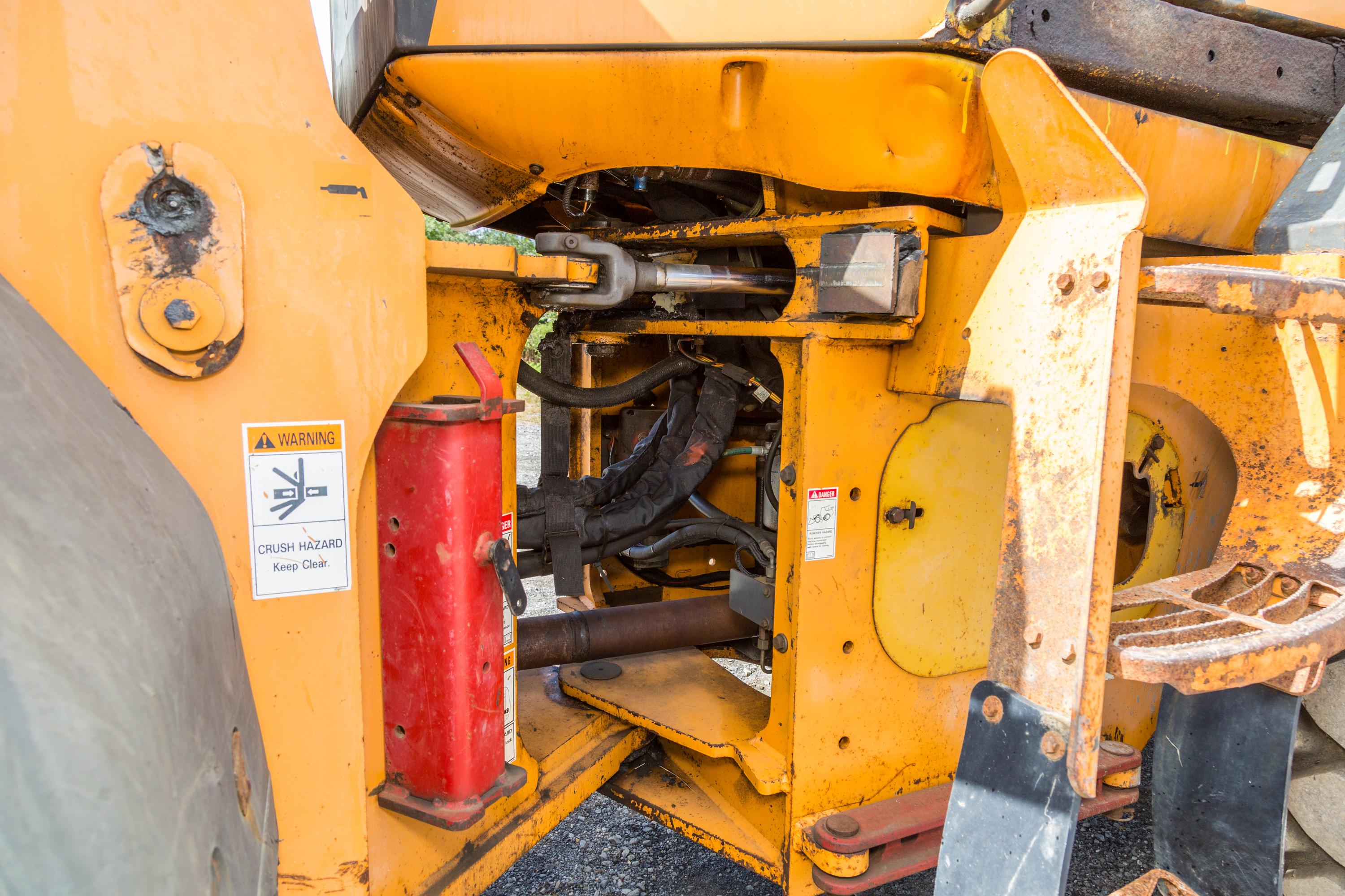 2005 CASE 621D wheel loader - image 43