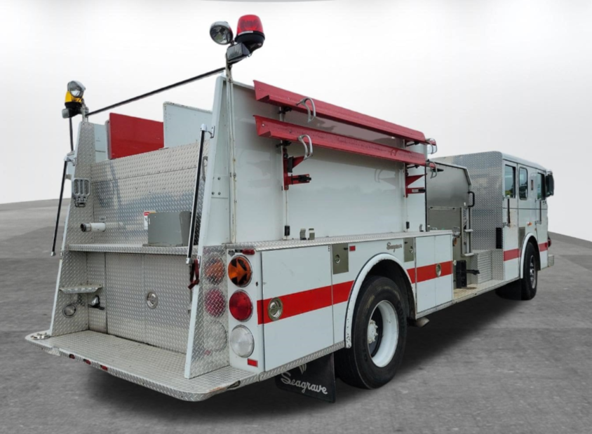 1994 Seagrave Firetruck - image 3