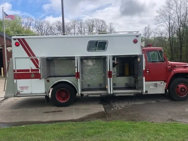 1988 International Heavy Rescue - image 10