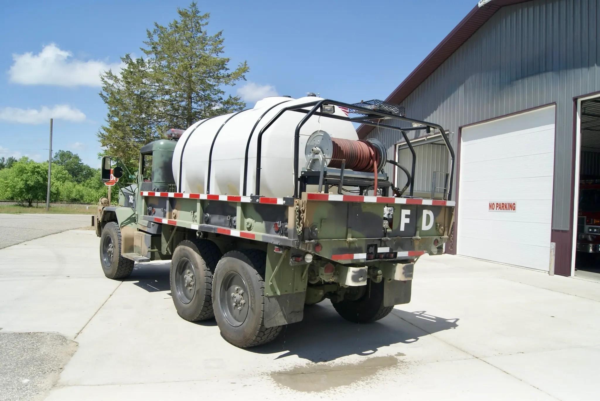 1993 AM General 6x6 (M-35 Military Truck) - image 2